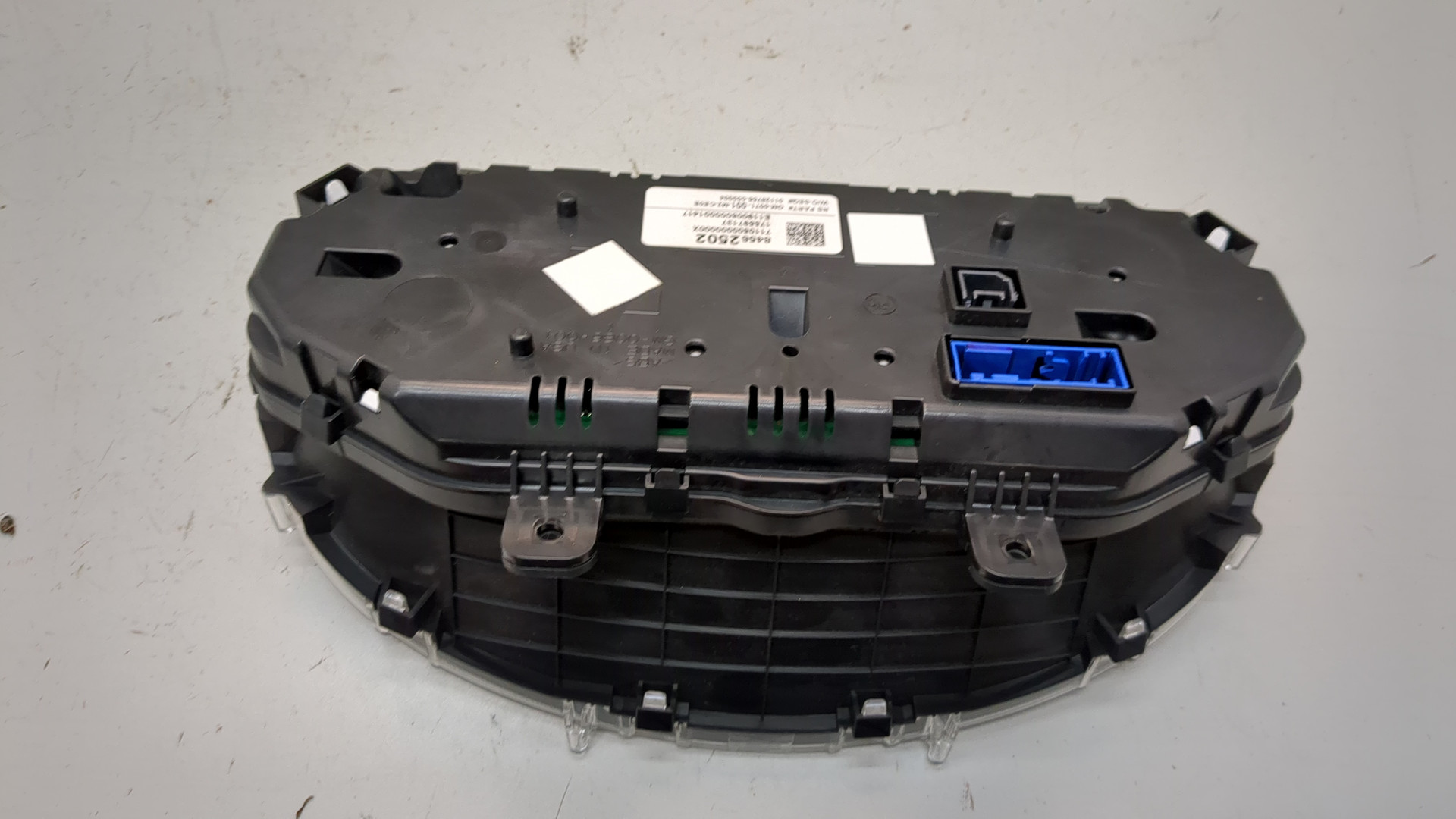 Панель приборов