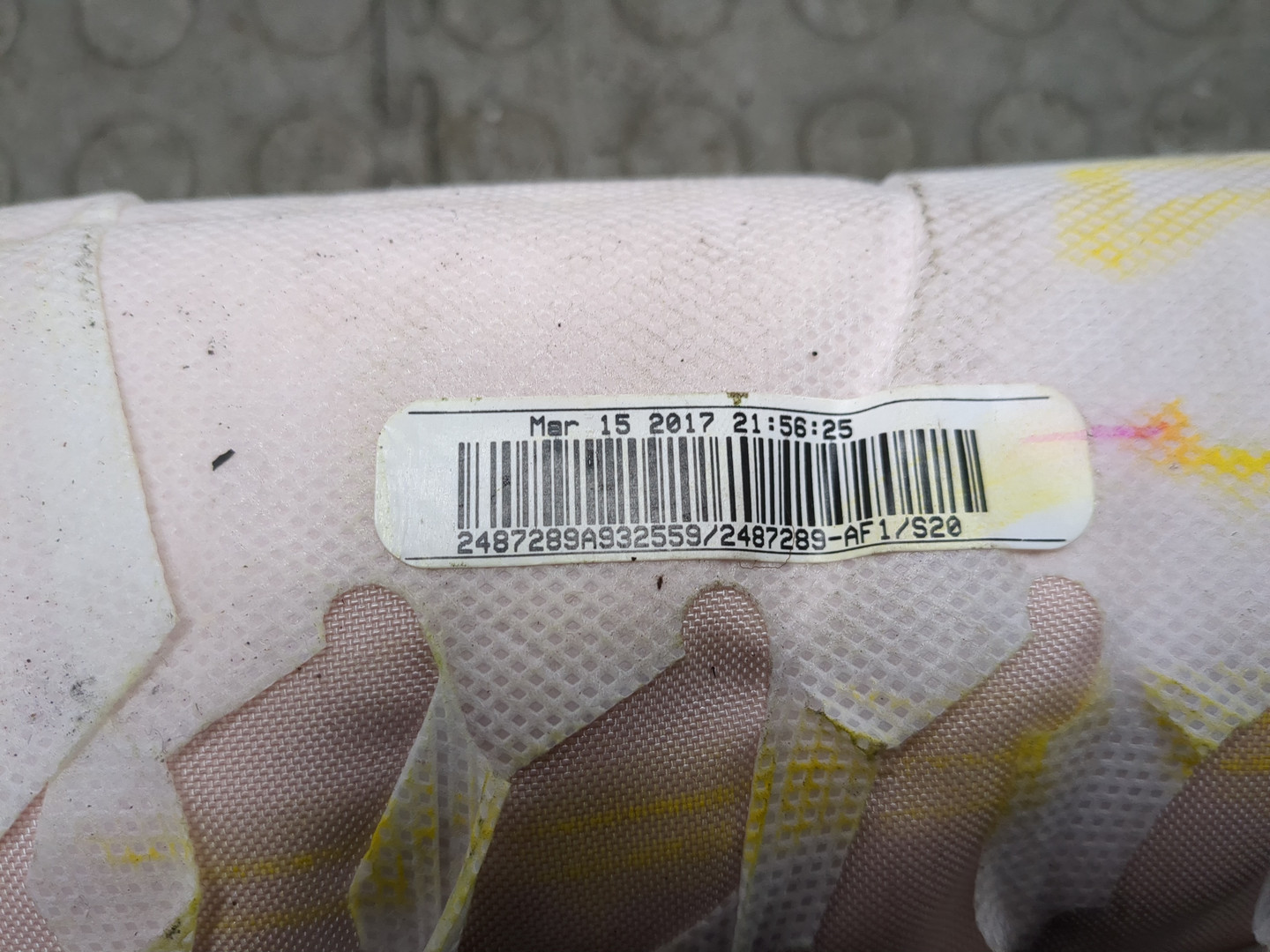 Подушка безопасности пассажирская (в торпедо)