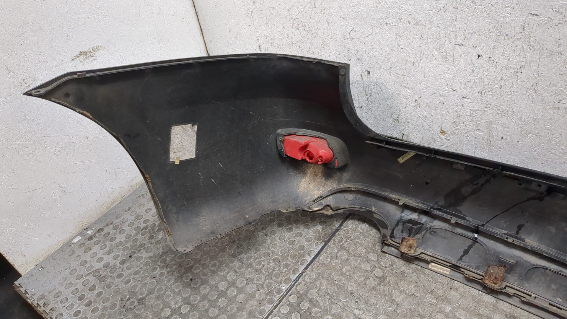 Бампер задний