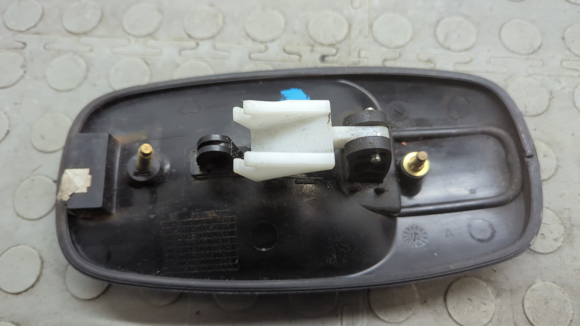 Ручка двери задней наружная левая