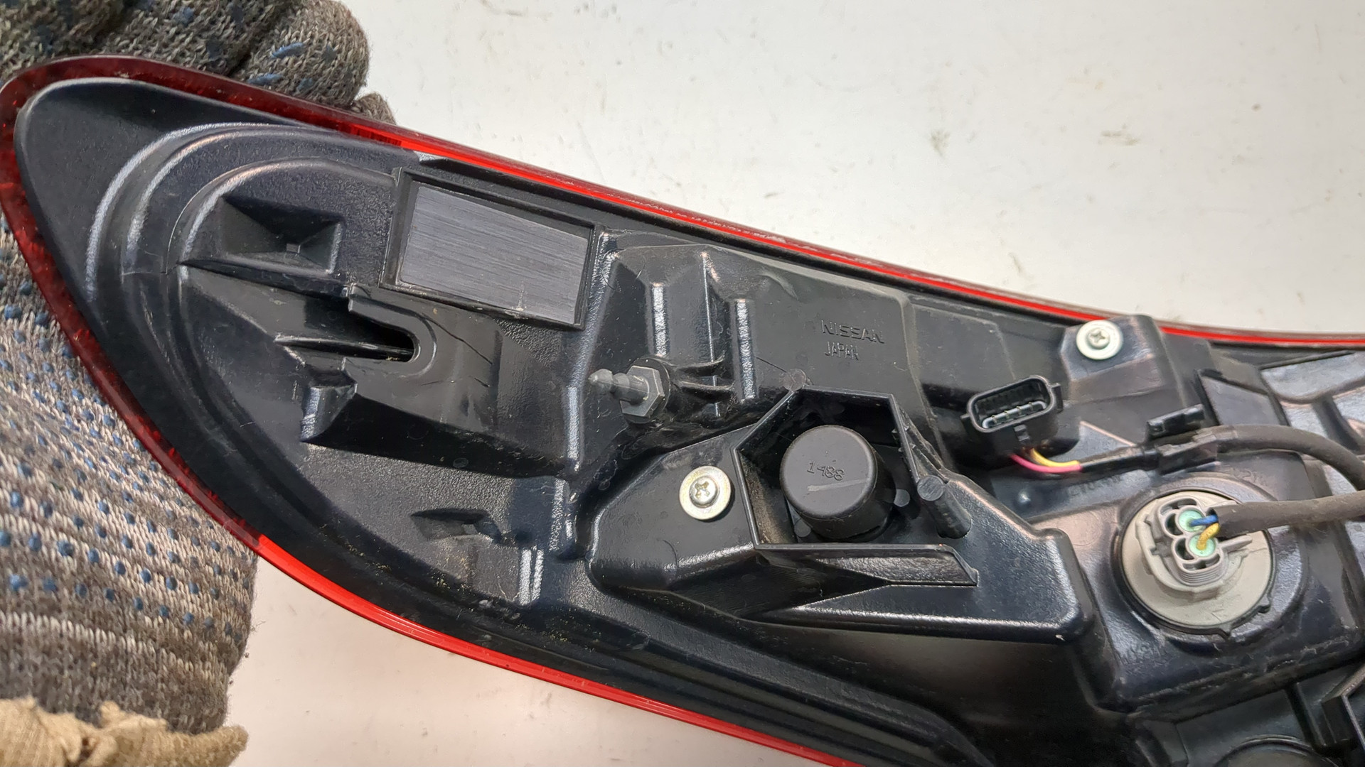 Фонарь задний правый