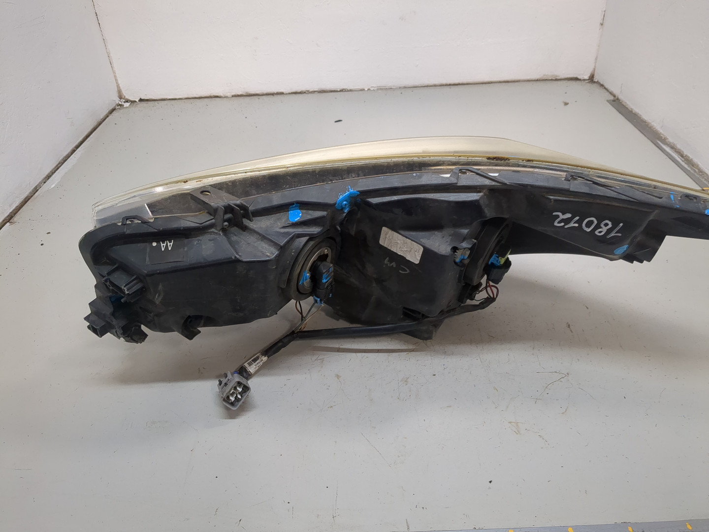 Фара правая