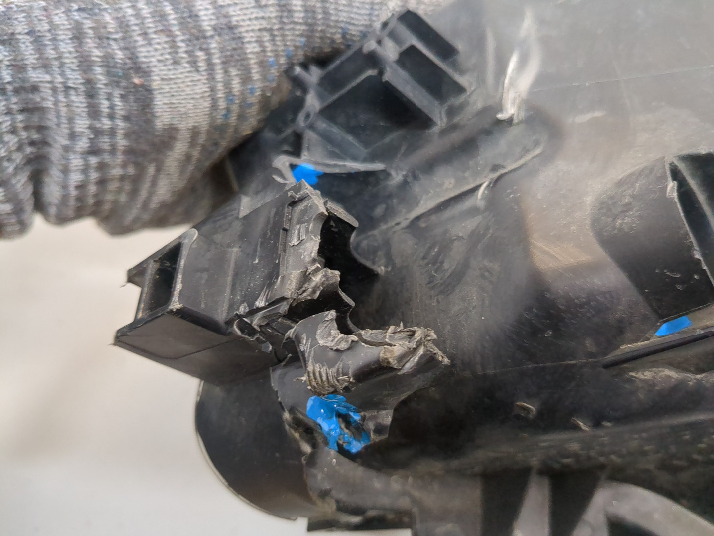 Фара правая