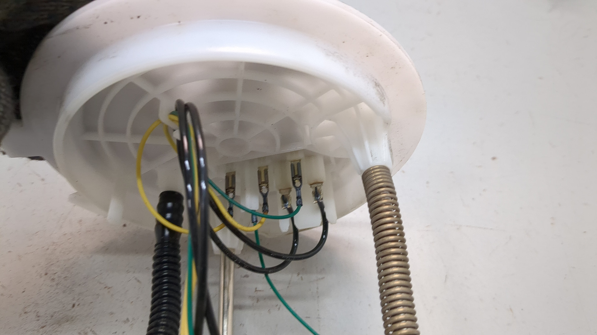 Насос топливный электрический