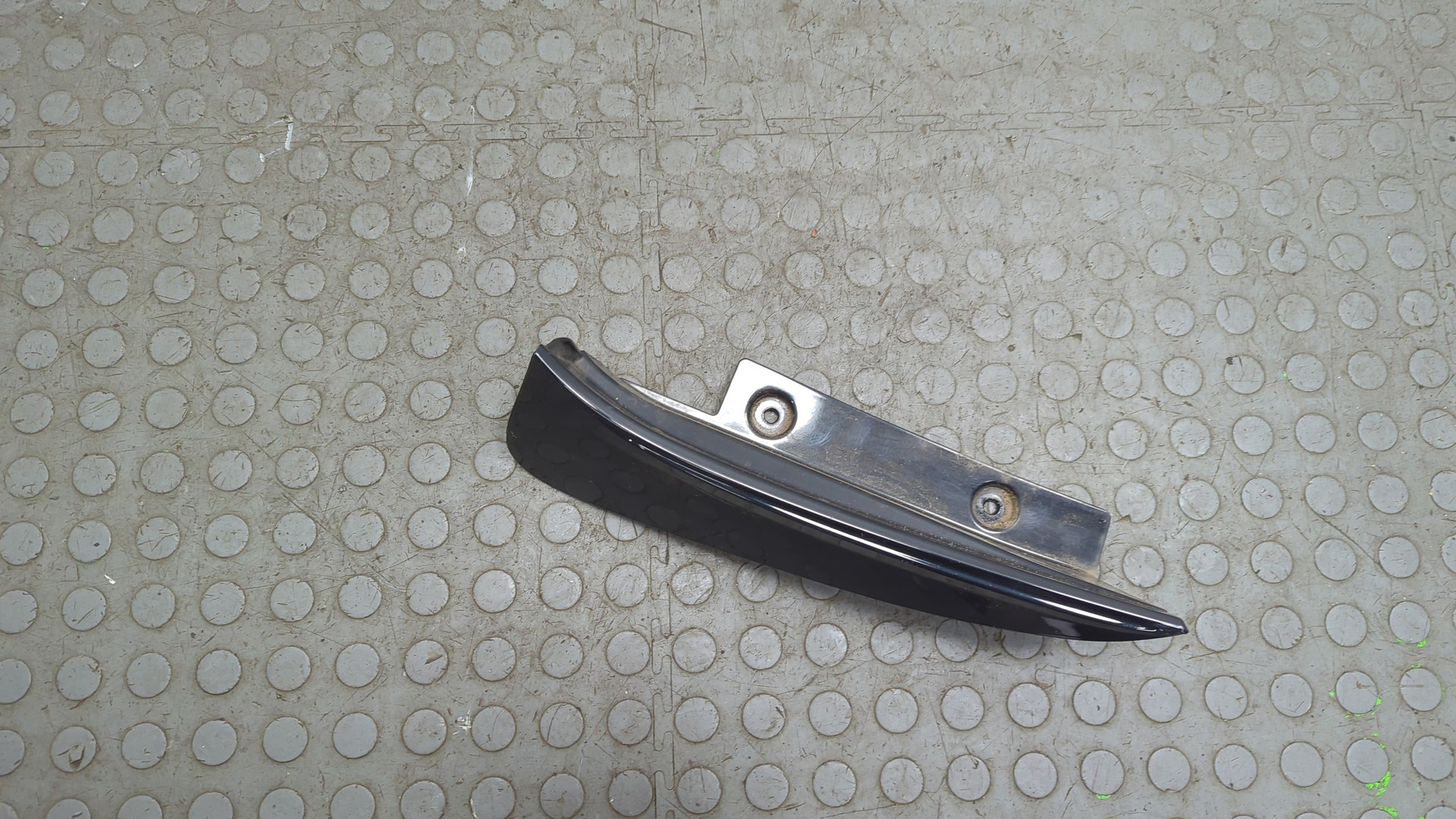 Накладка стойки