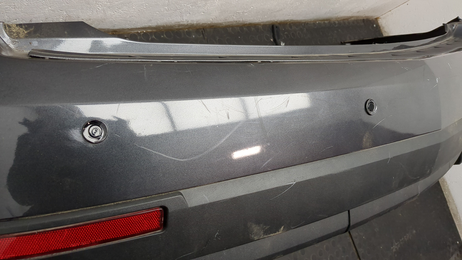 Бампер задний