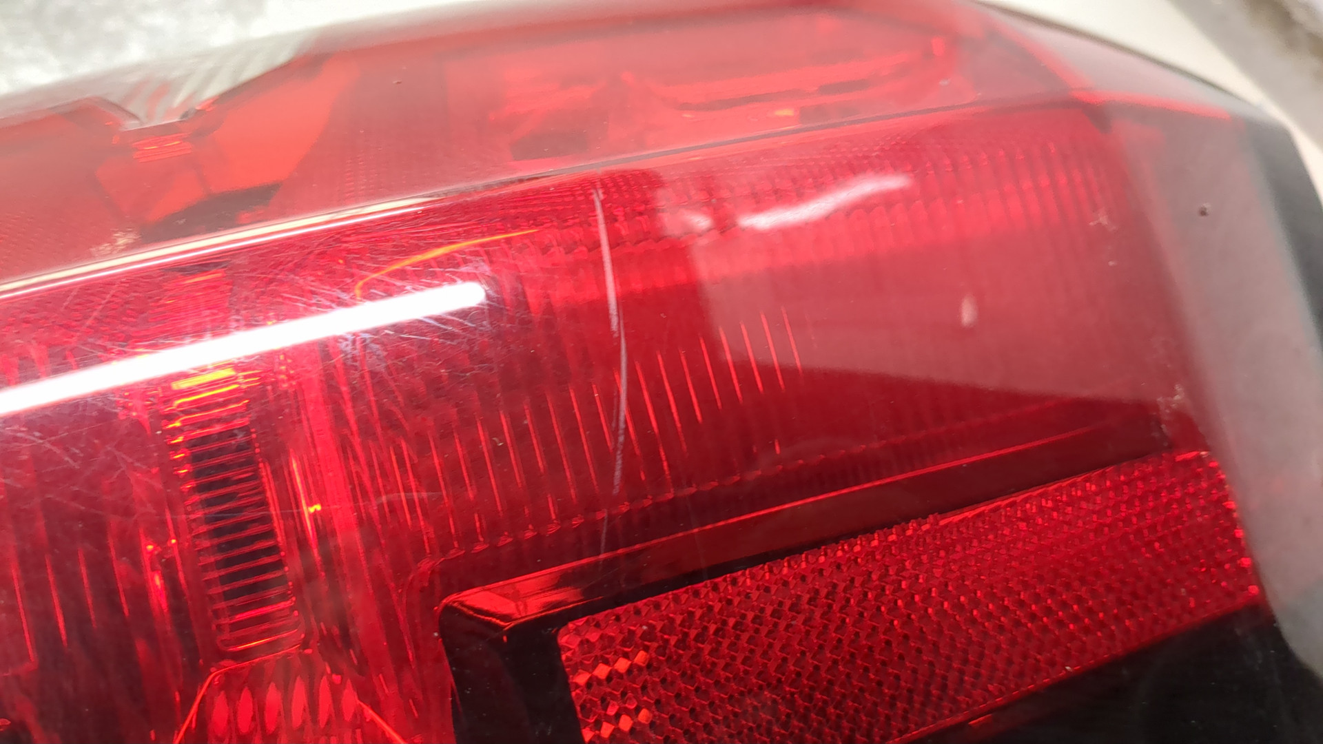 Фонарь задний правый