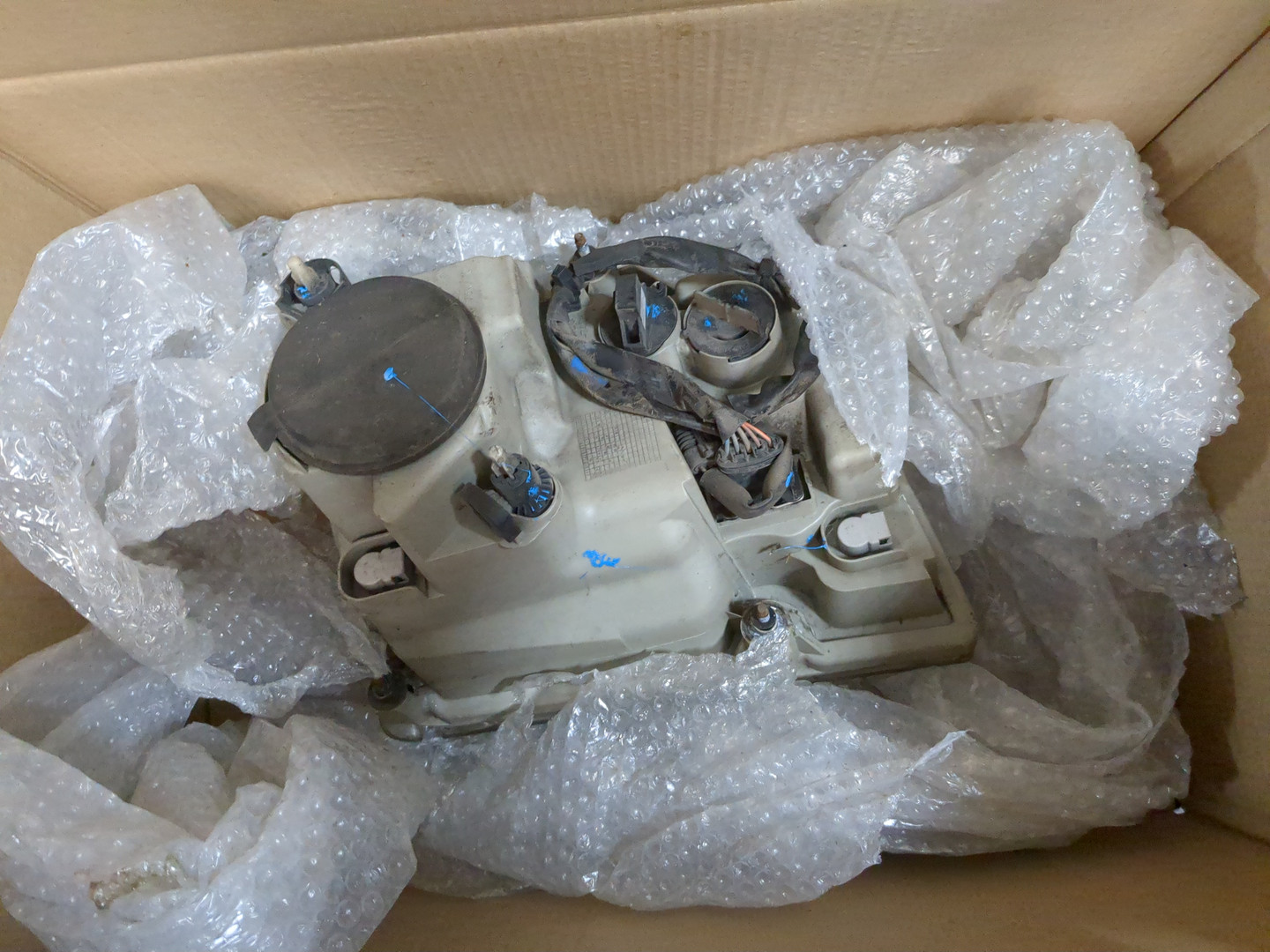 Фара правая