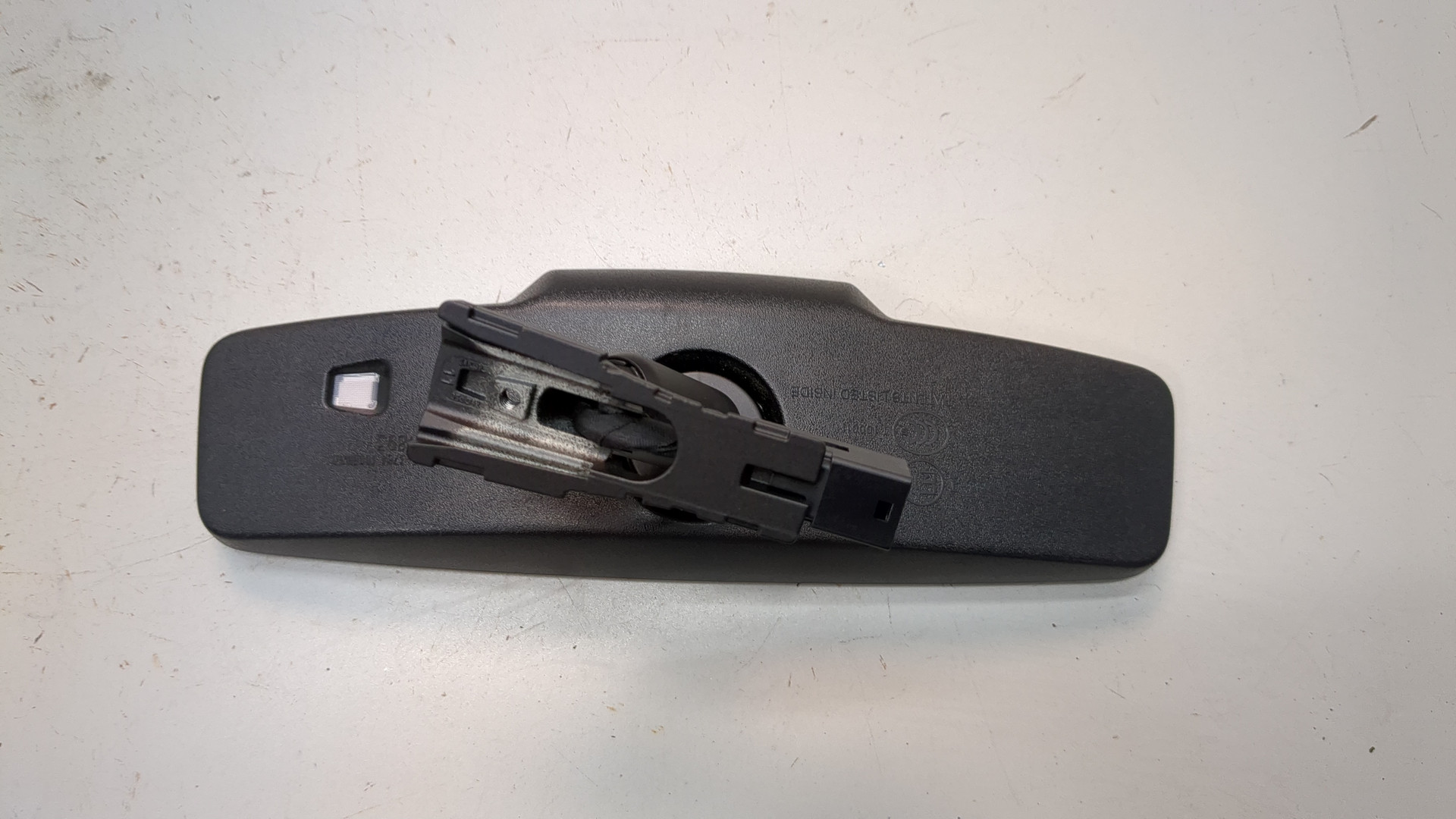 Зеркало заднего вида