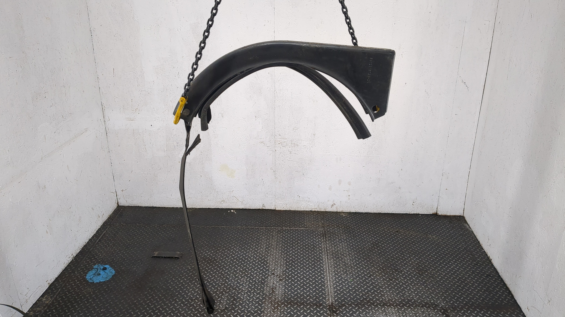 Лента крепления бензобака