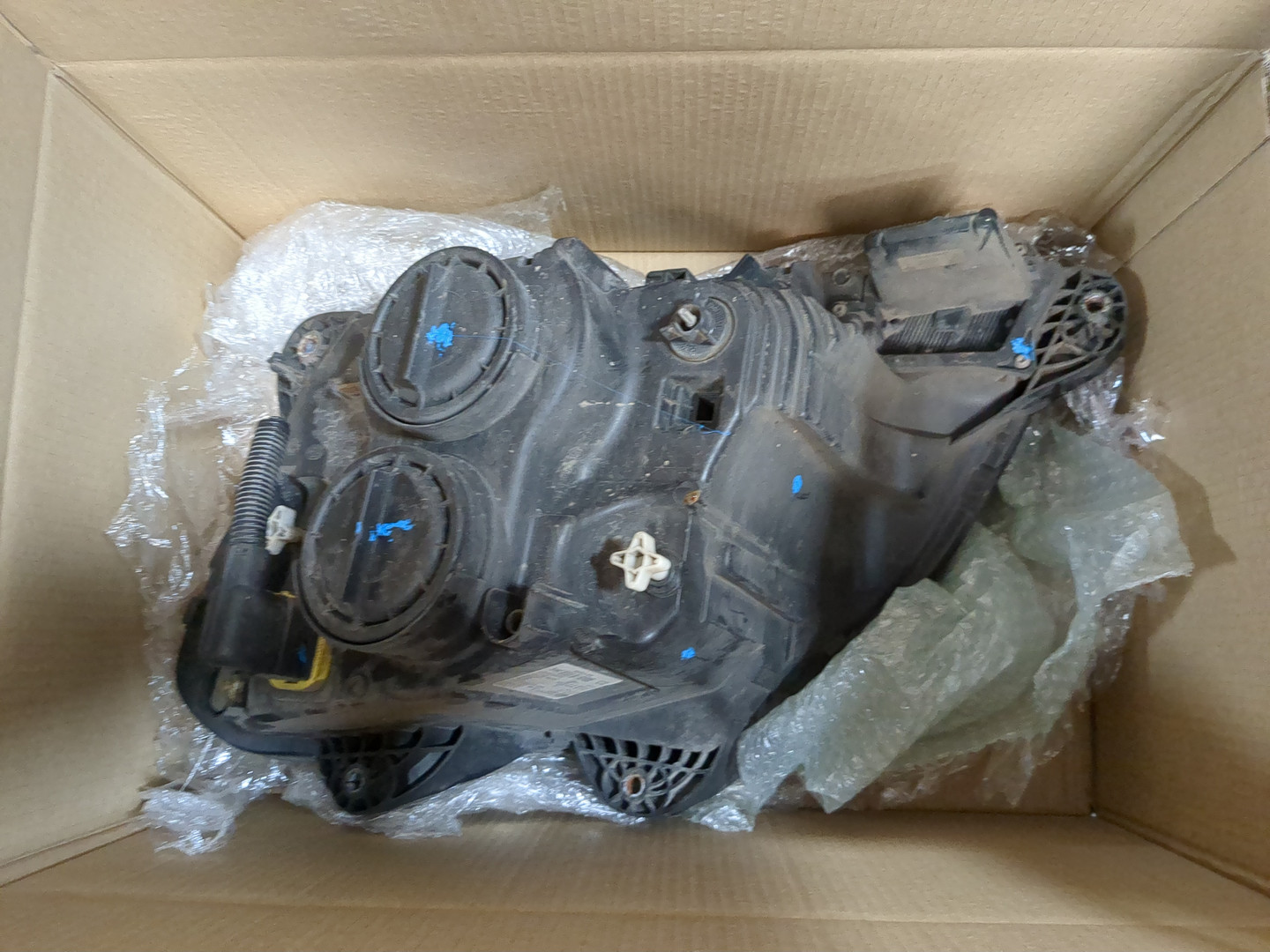 Фара правая