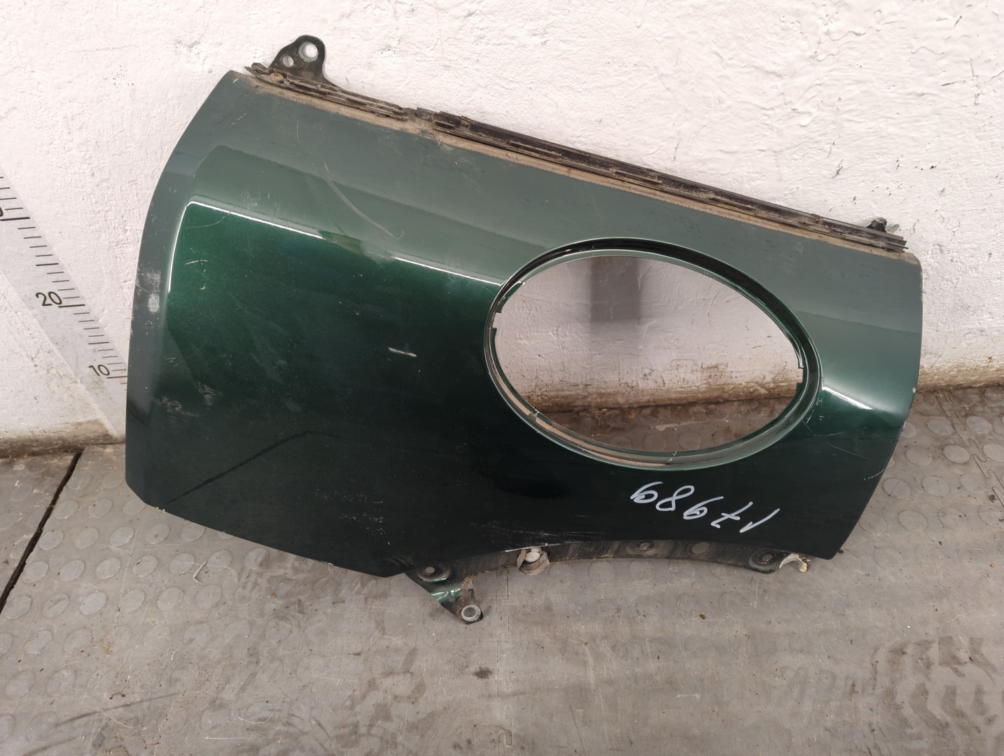 Крыло заднее правое