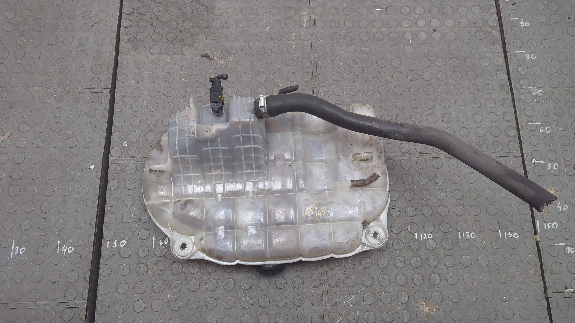 Бачок расширительный