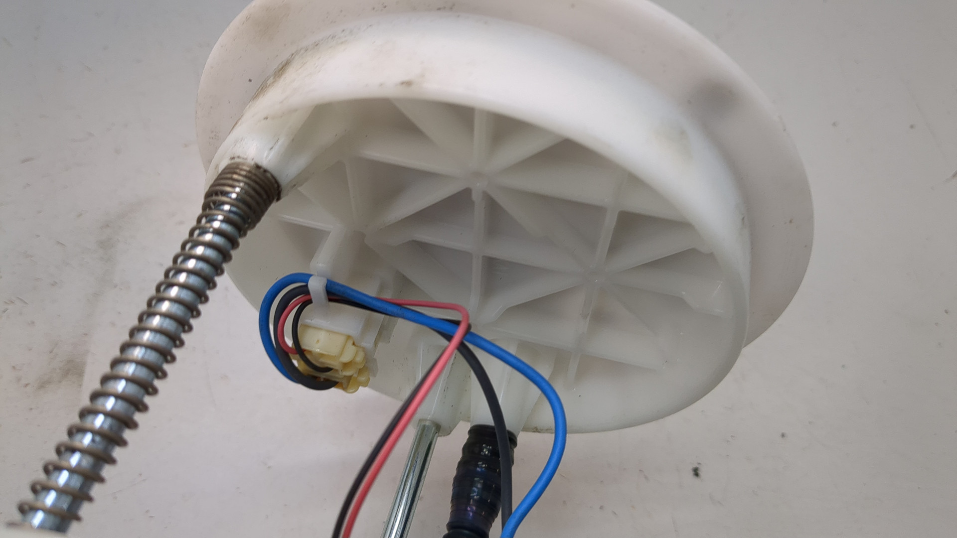 Насос топливный электрический