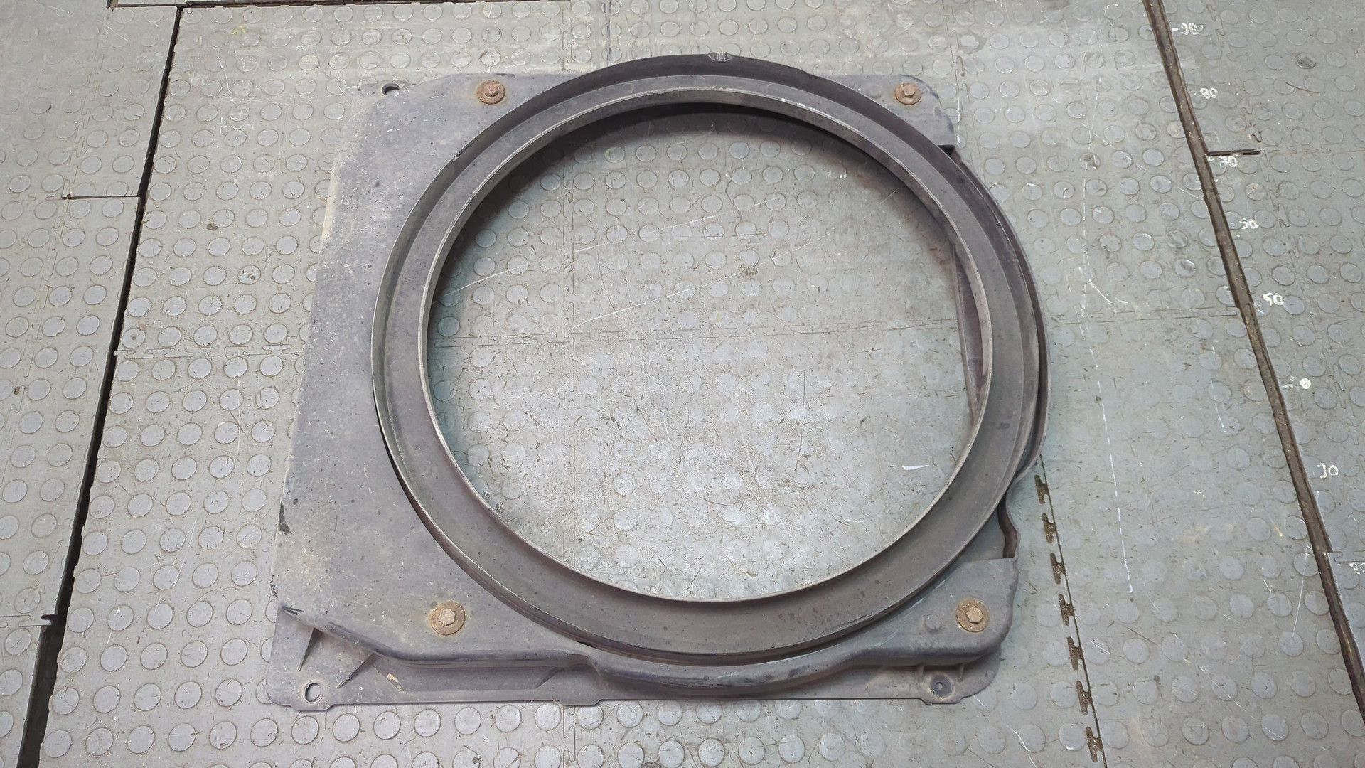 Диффузор вентилятора