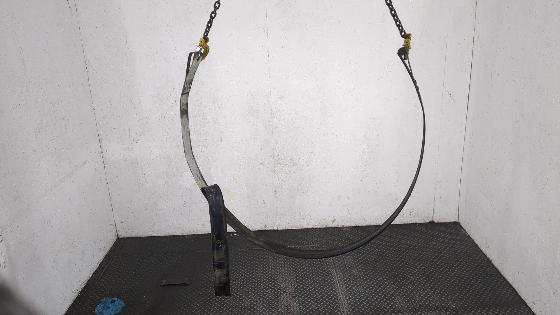 Лента крепления бензобака