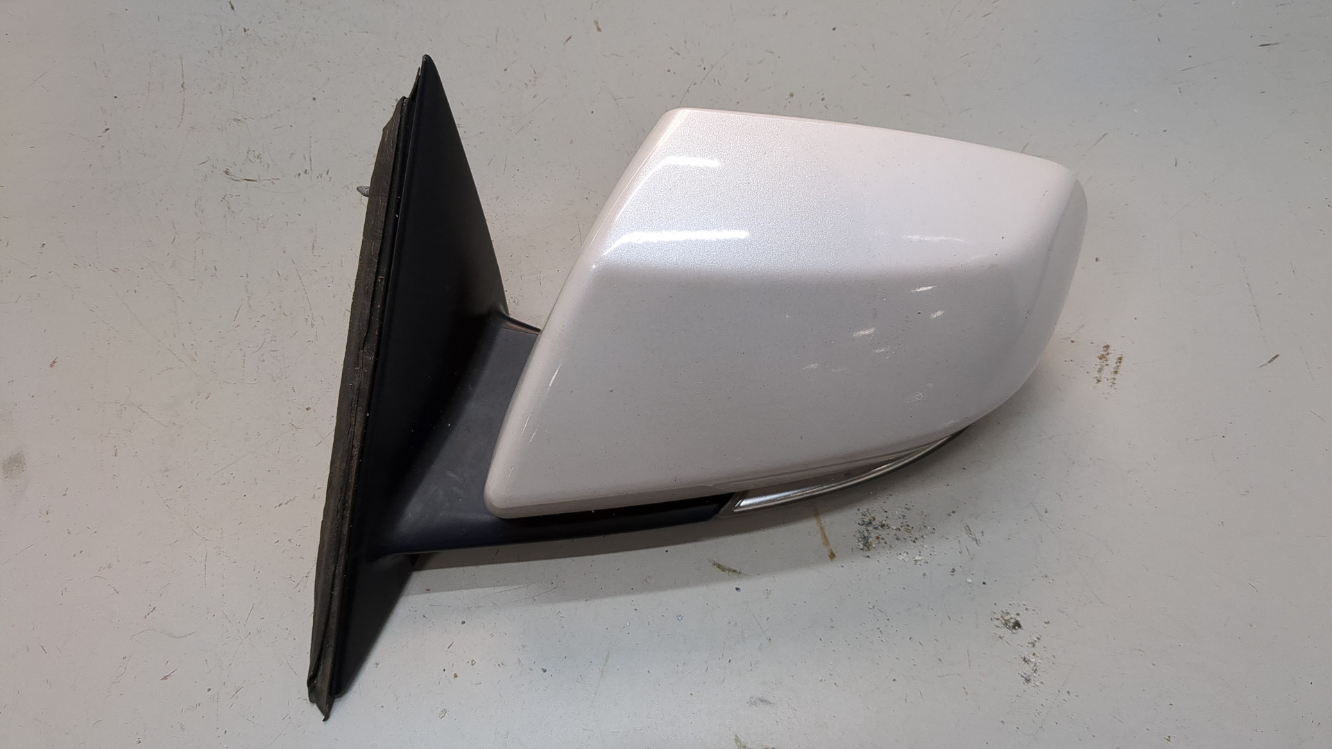 Зеркало левое электрическое