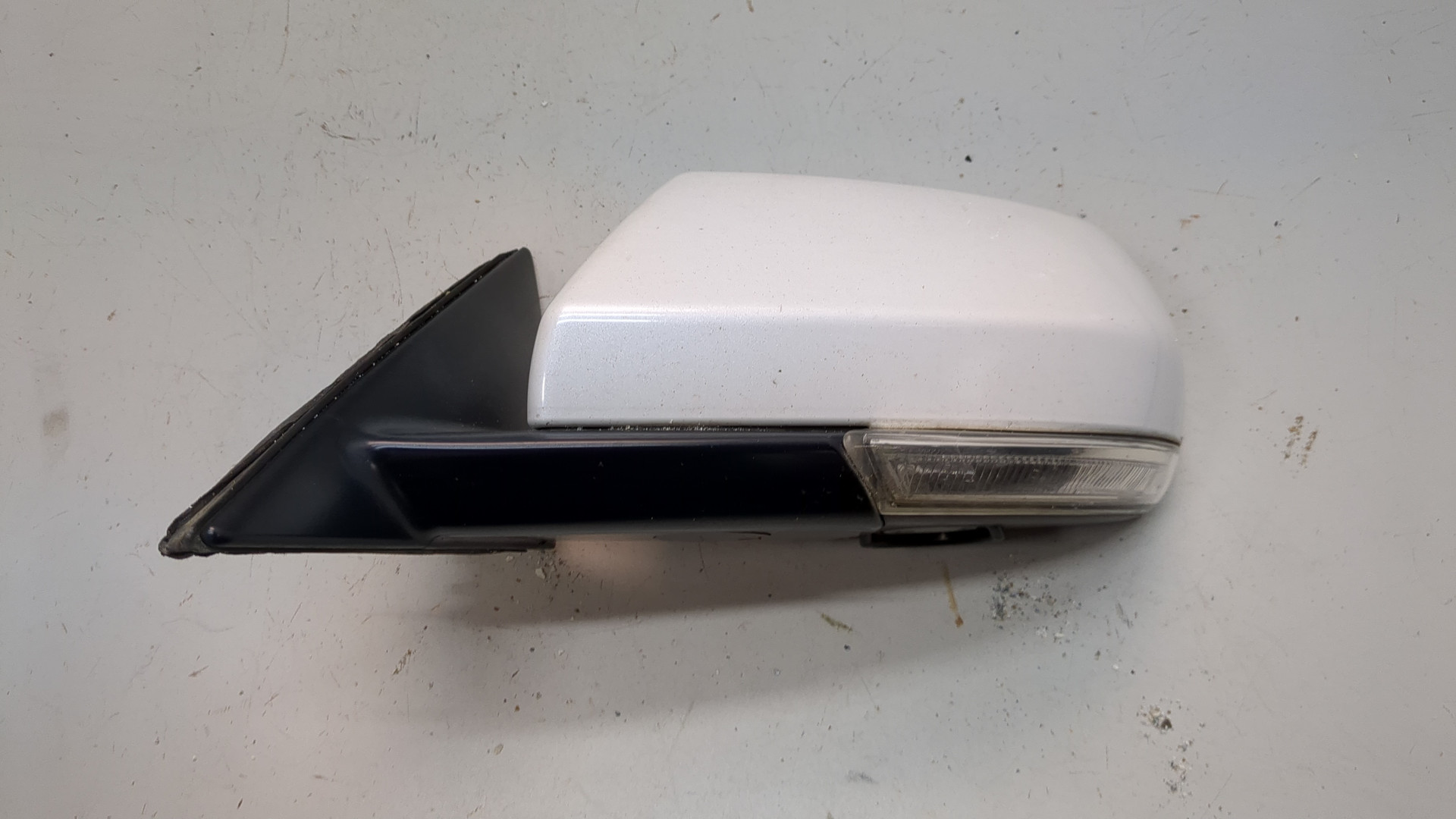 Зеркало левое электрическое