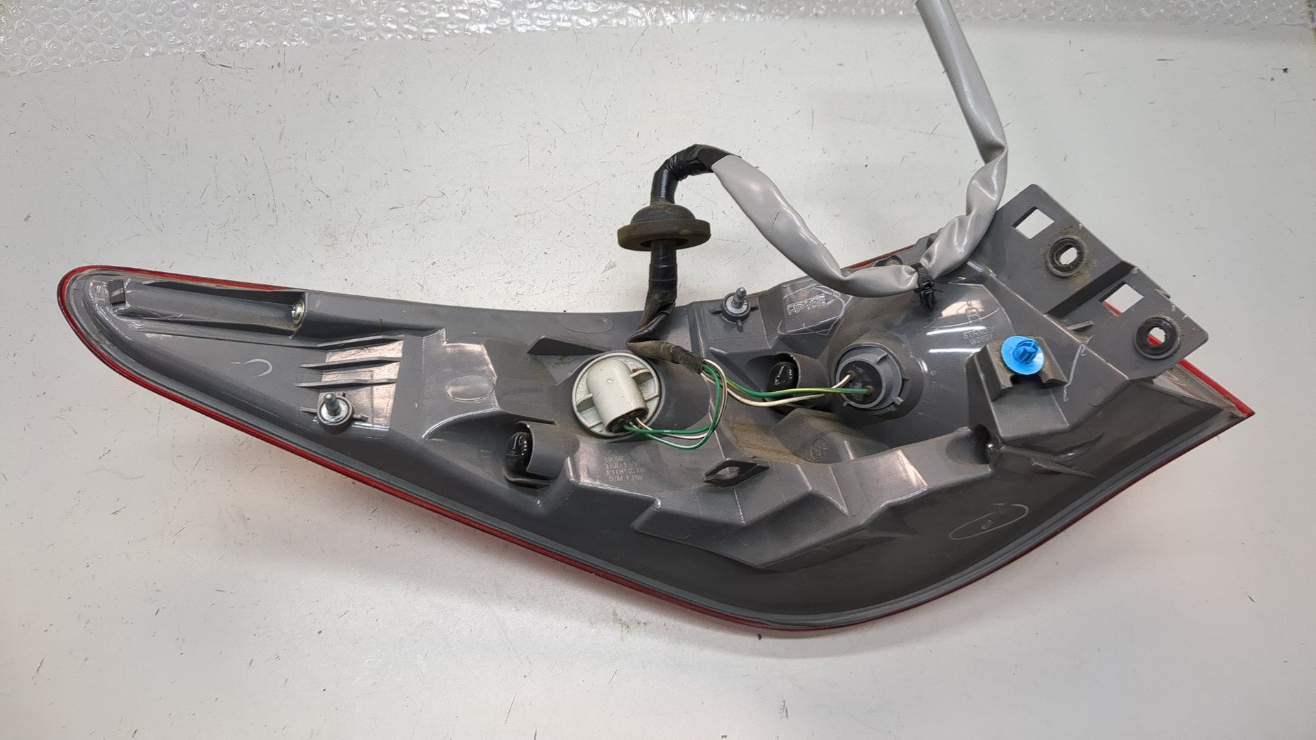 Фонарь задний правый