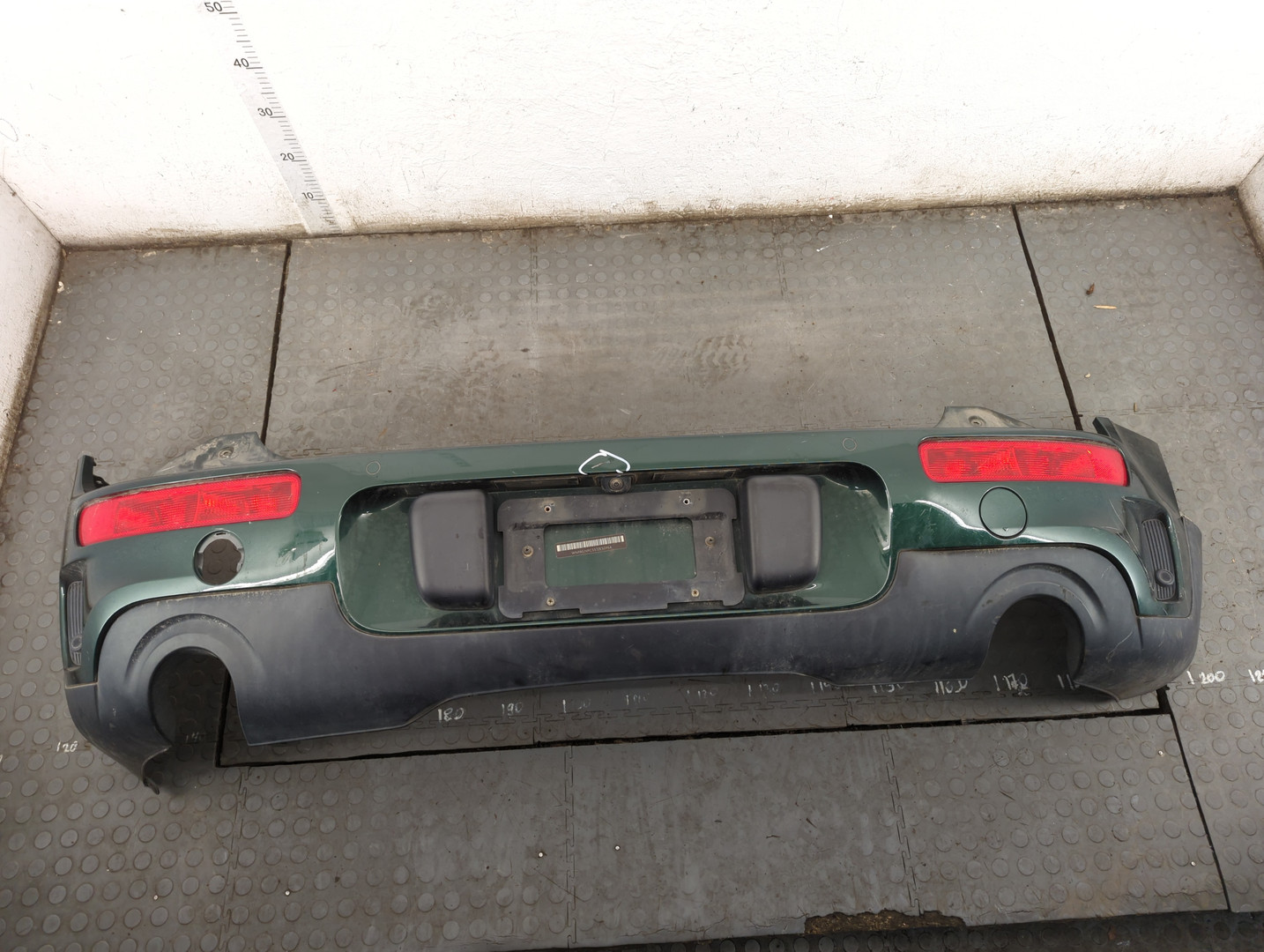 Бампер задний