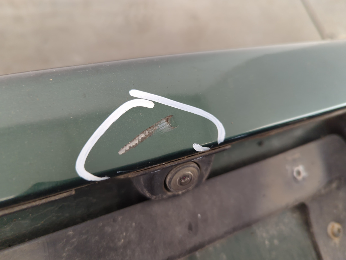 Бампер задний