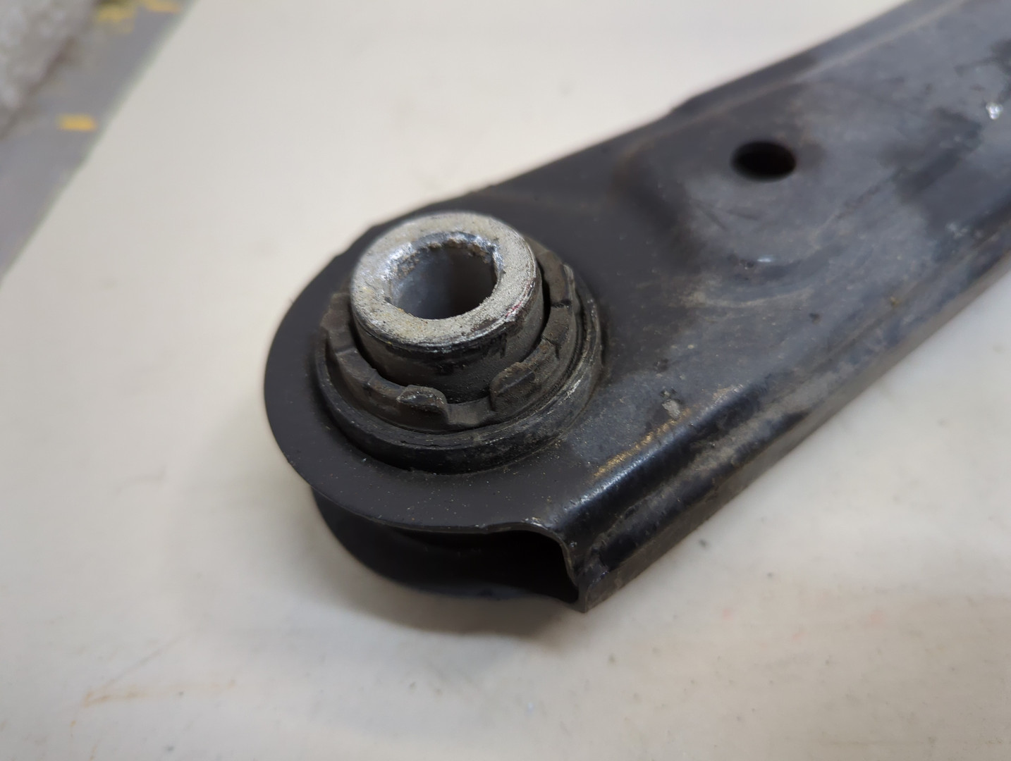 Рычаг задний