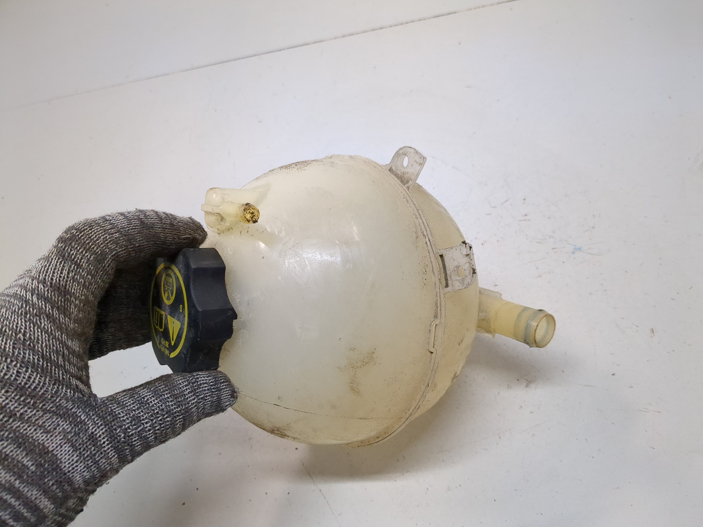 Бачок расширительный