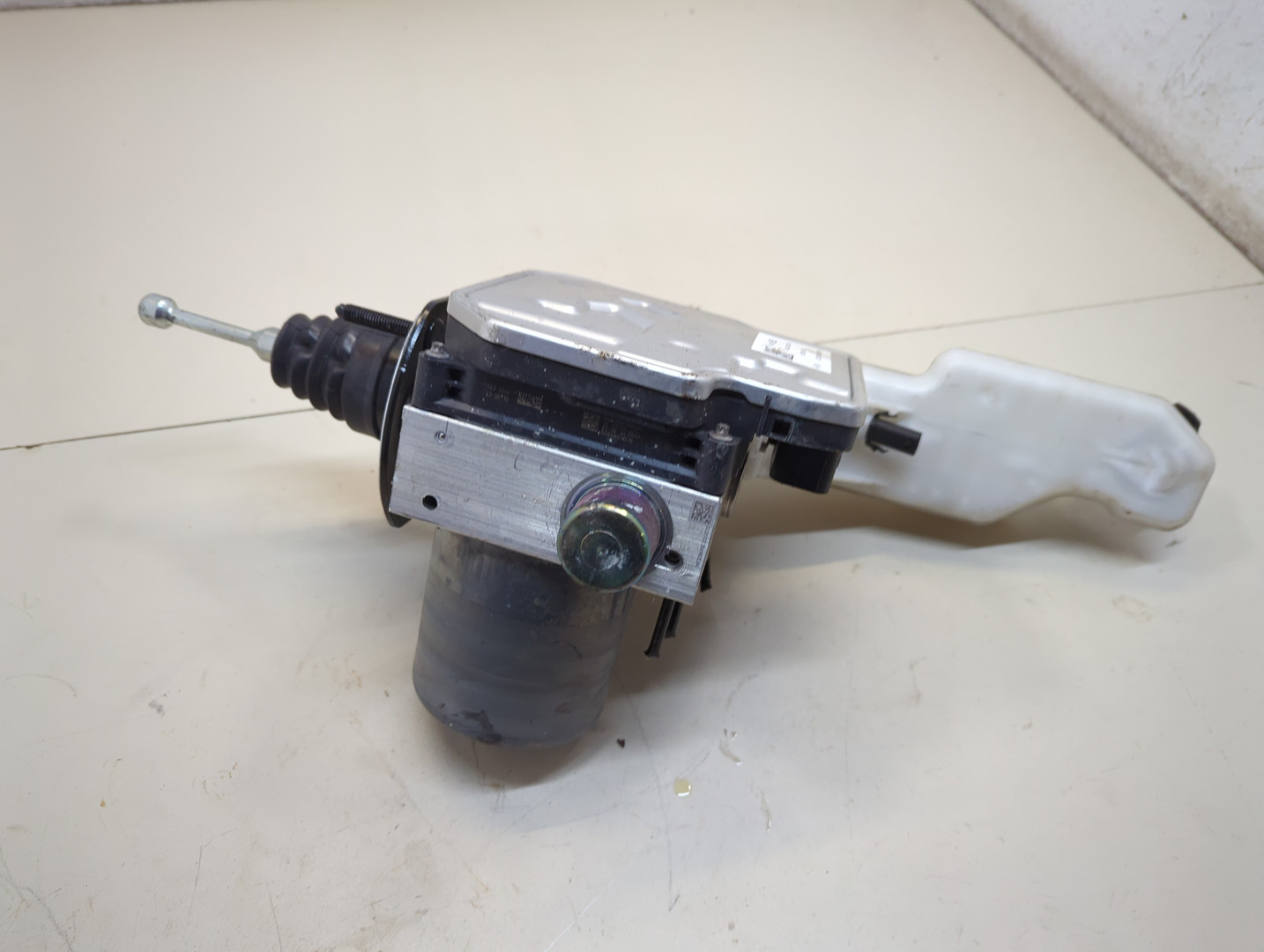 Цилиндр тормозной главный