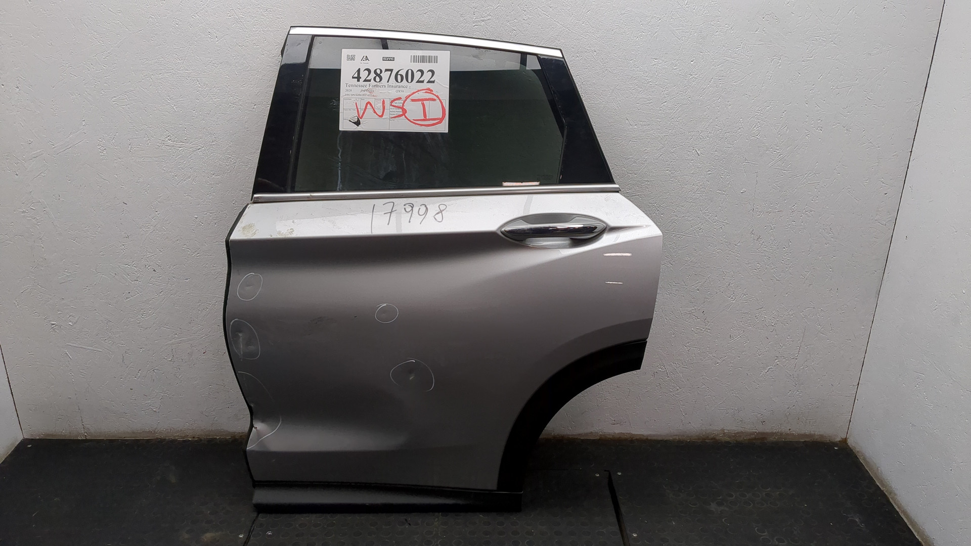 Дверь задняя левая