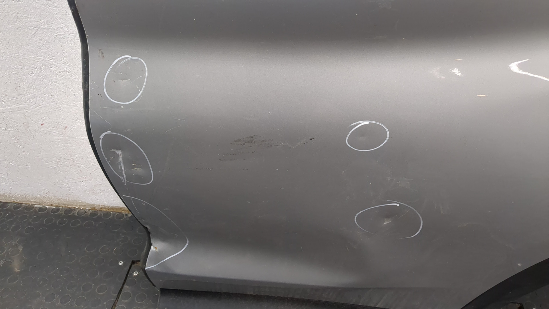 Дверь задняя левая