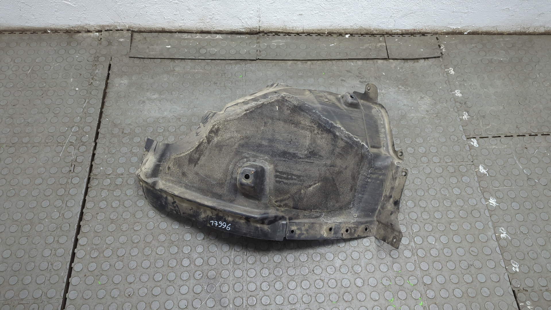 Локер передний левый