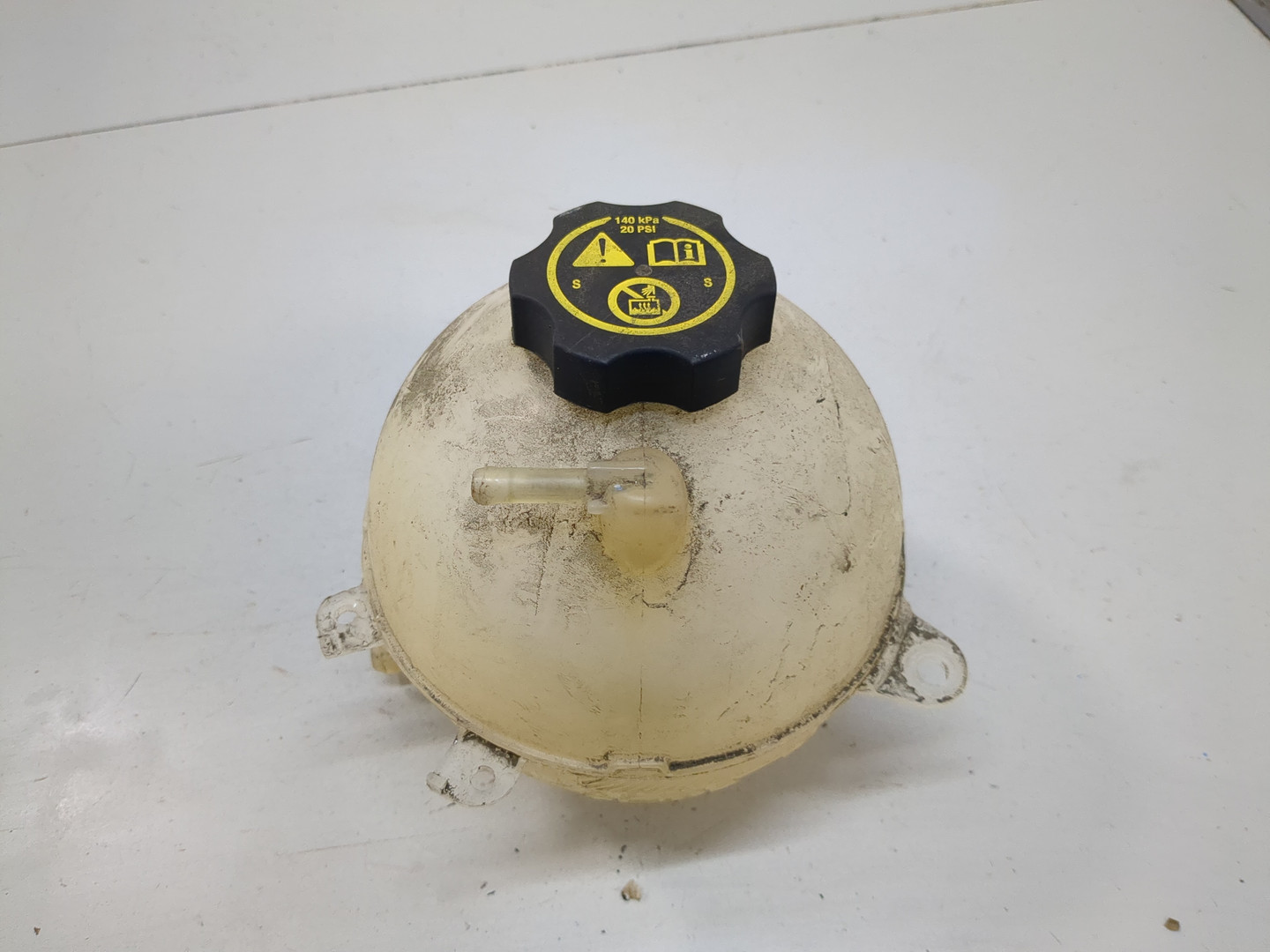 Бачок расширительный