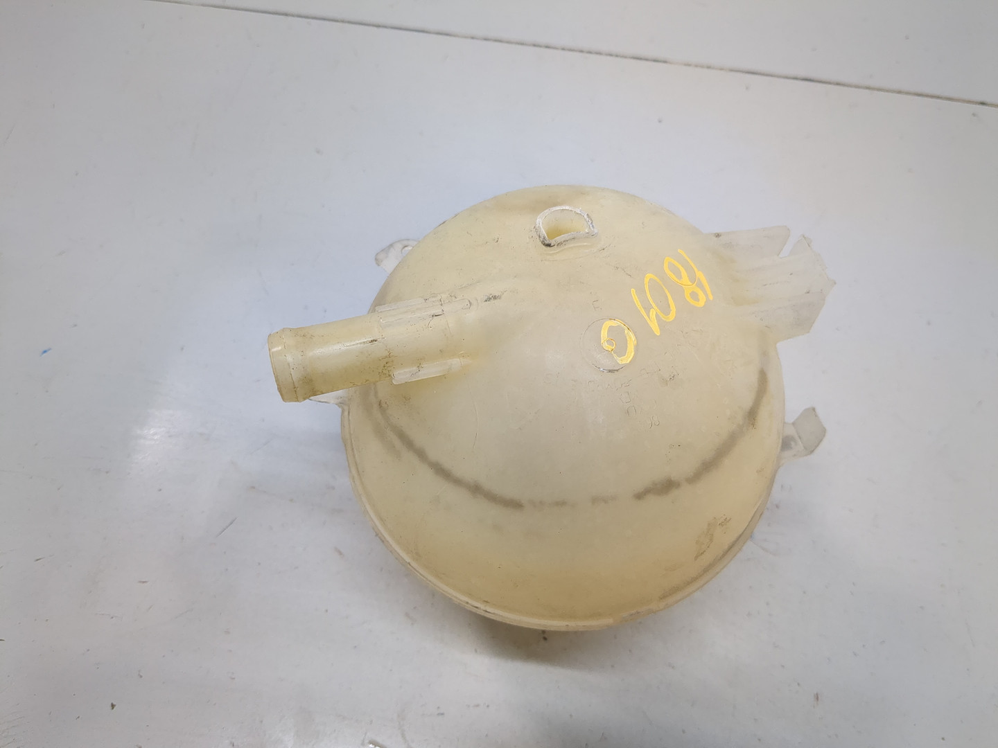 Бачок расширительный