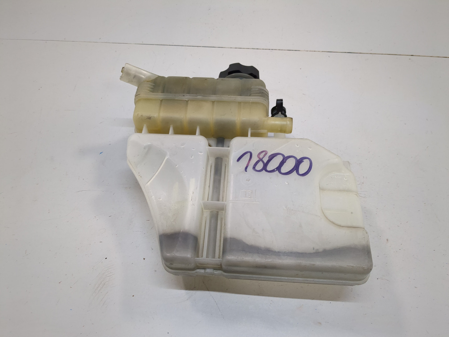 Бачок расширительный