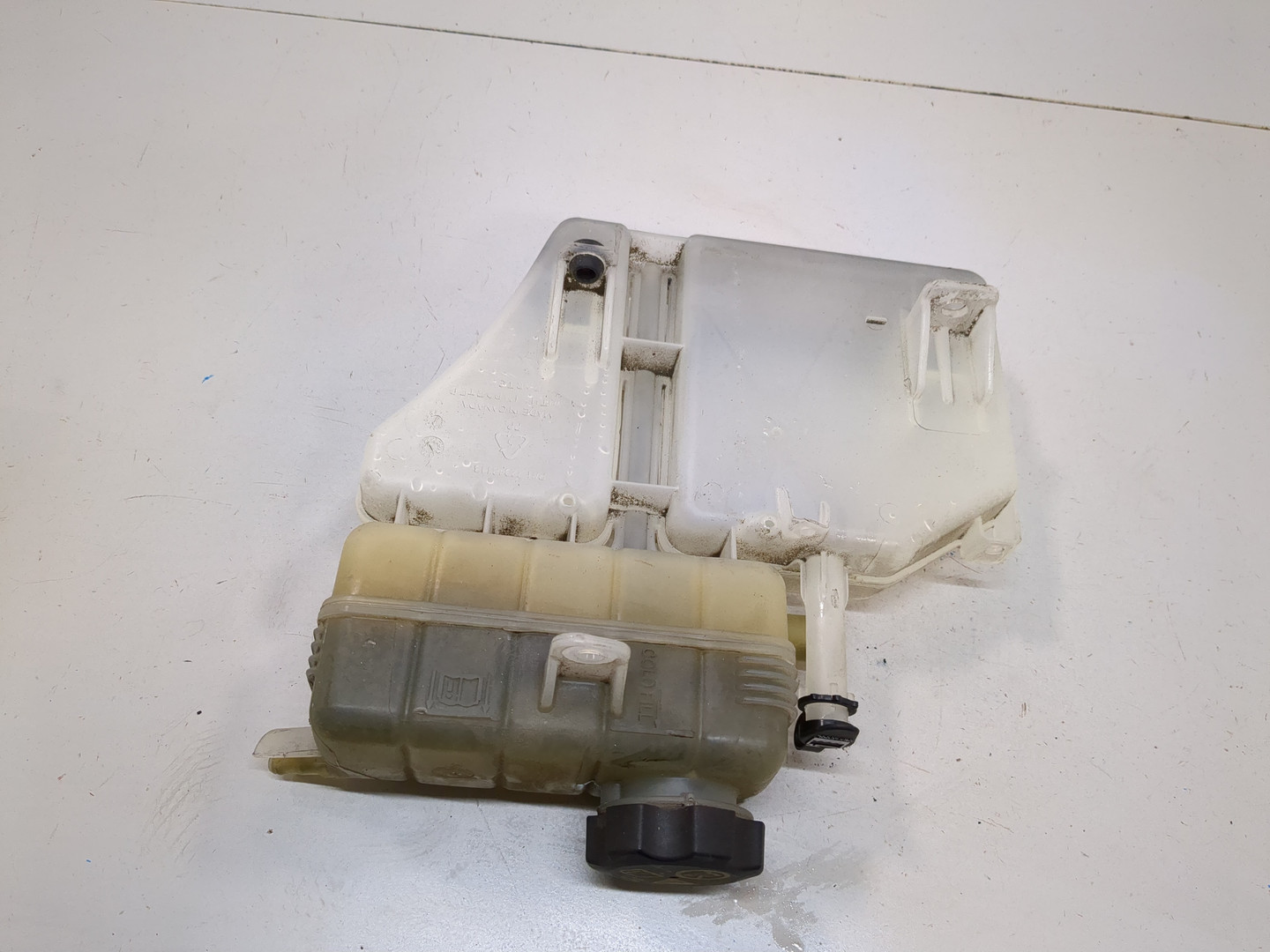 Бачок расширительный