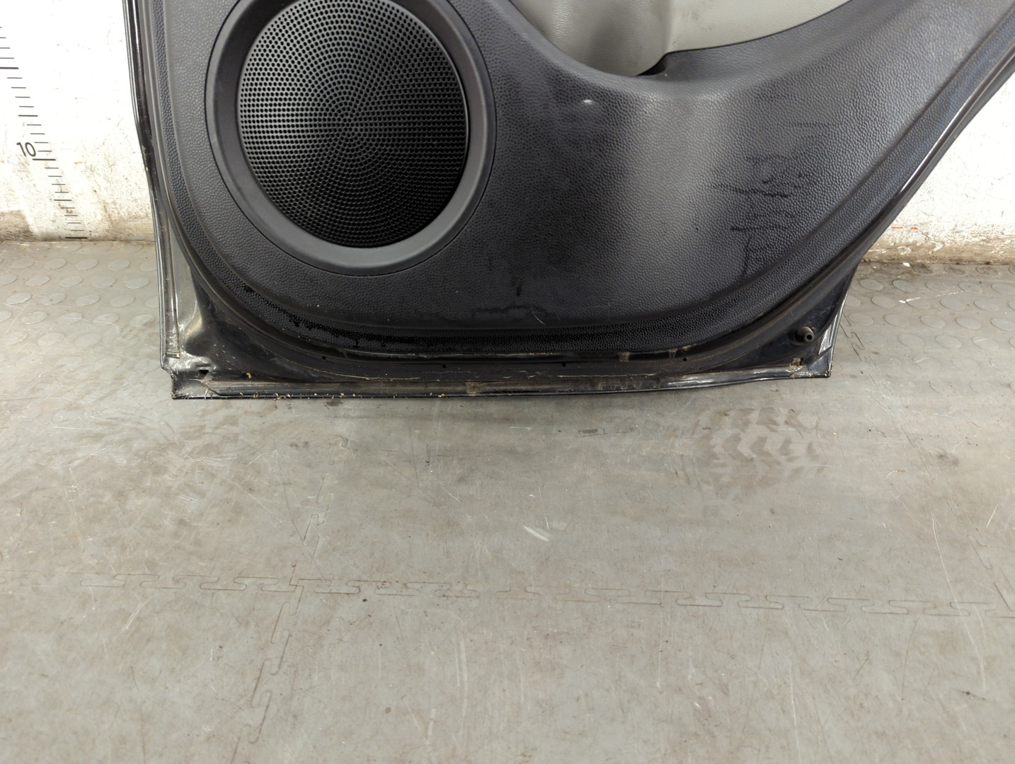 Дверь задняя правая