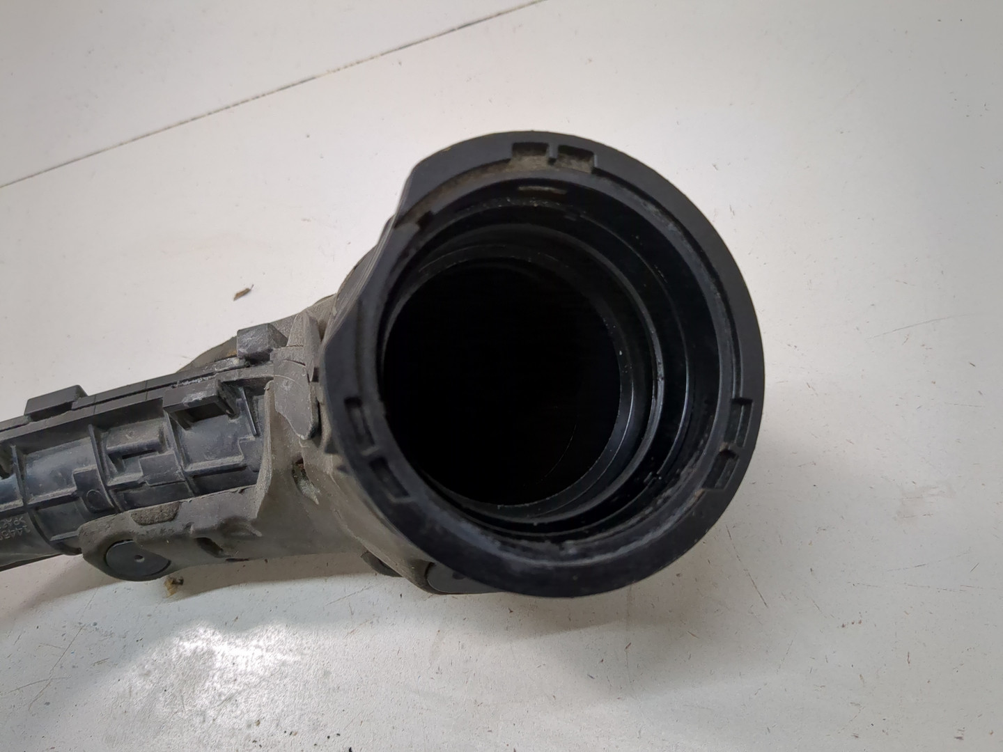 Патрубок воздушного фильтра