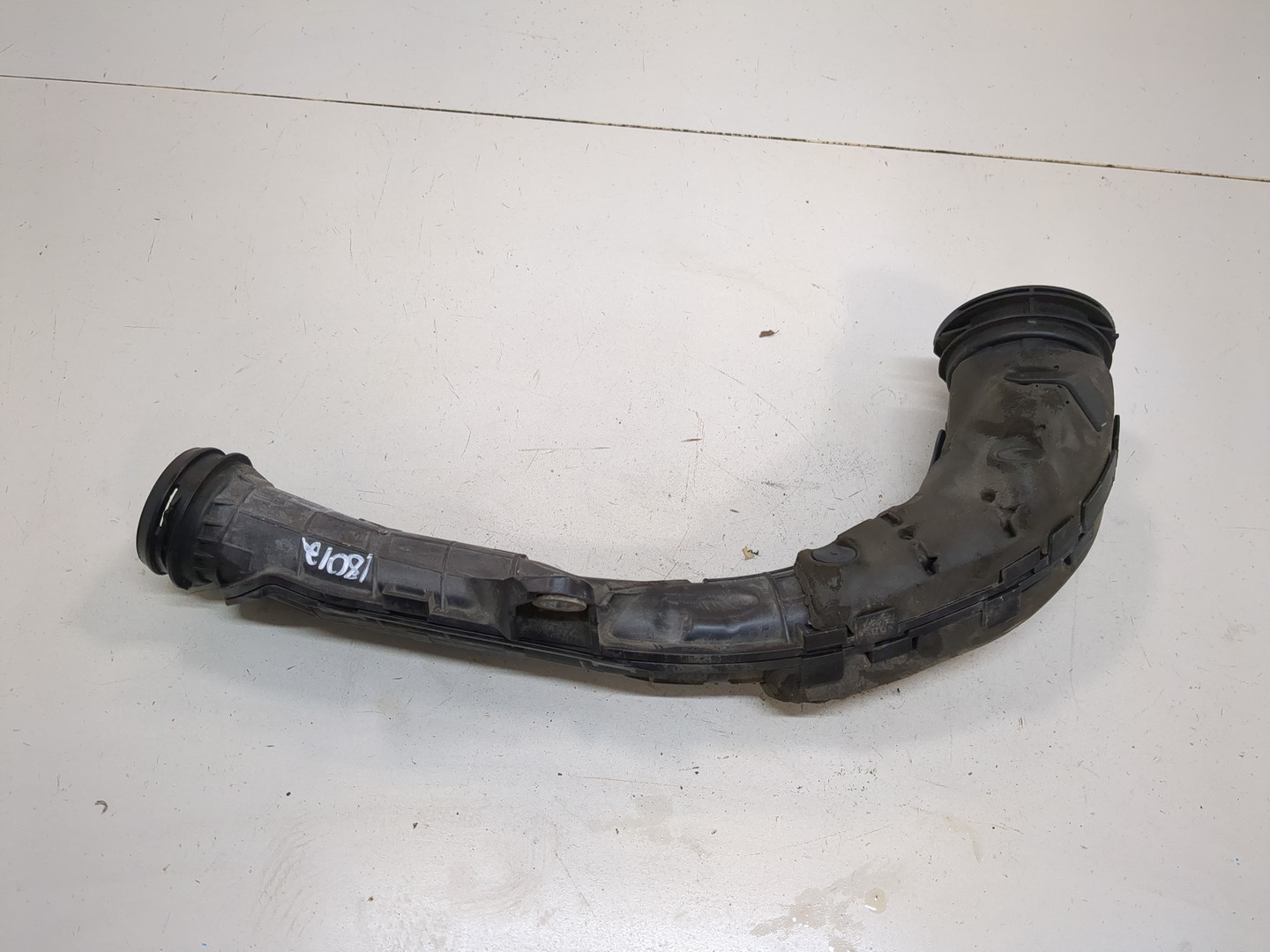 Патрубок воздушного фильтра