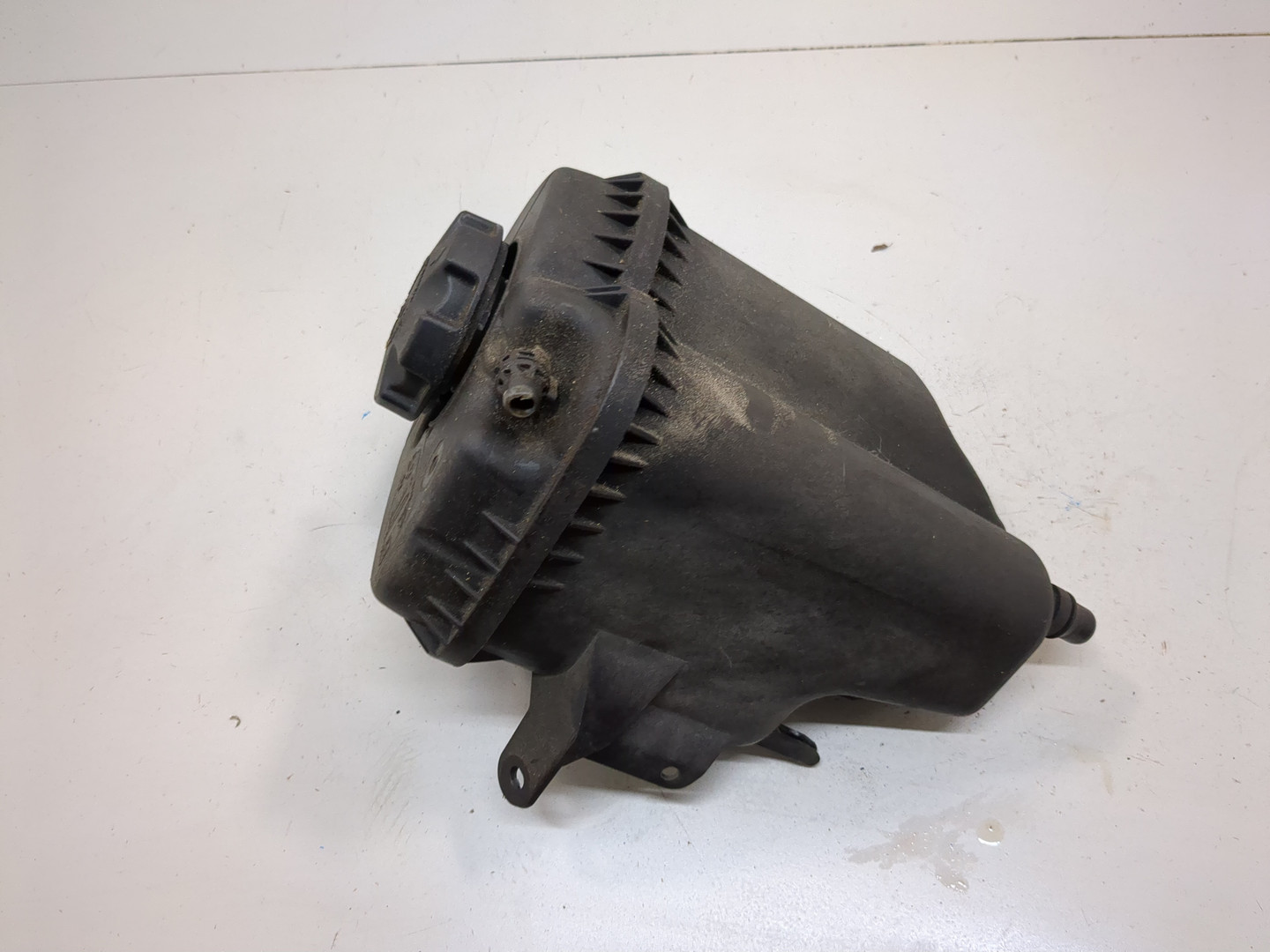 Бачок расширительный