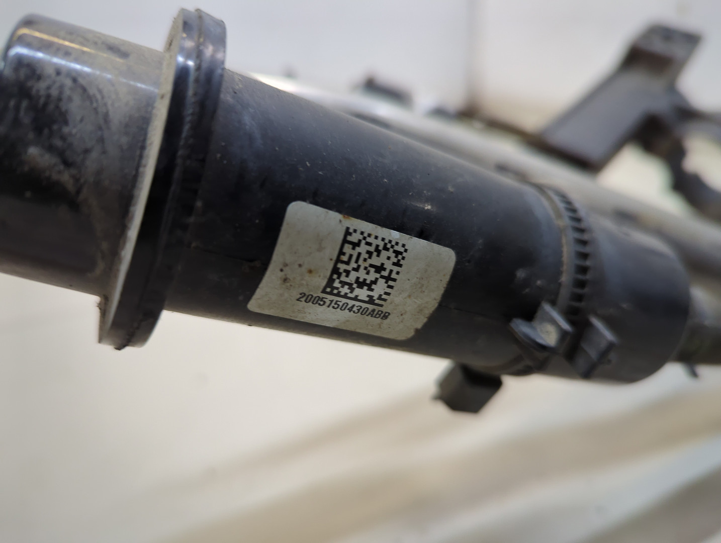 Горловина топливного бака