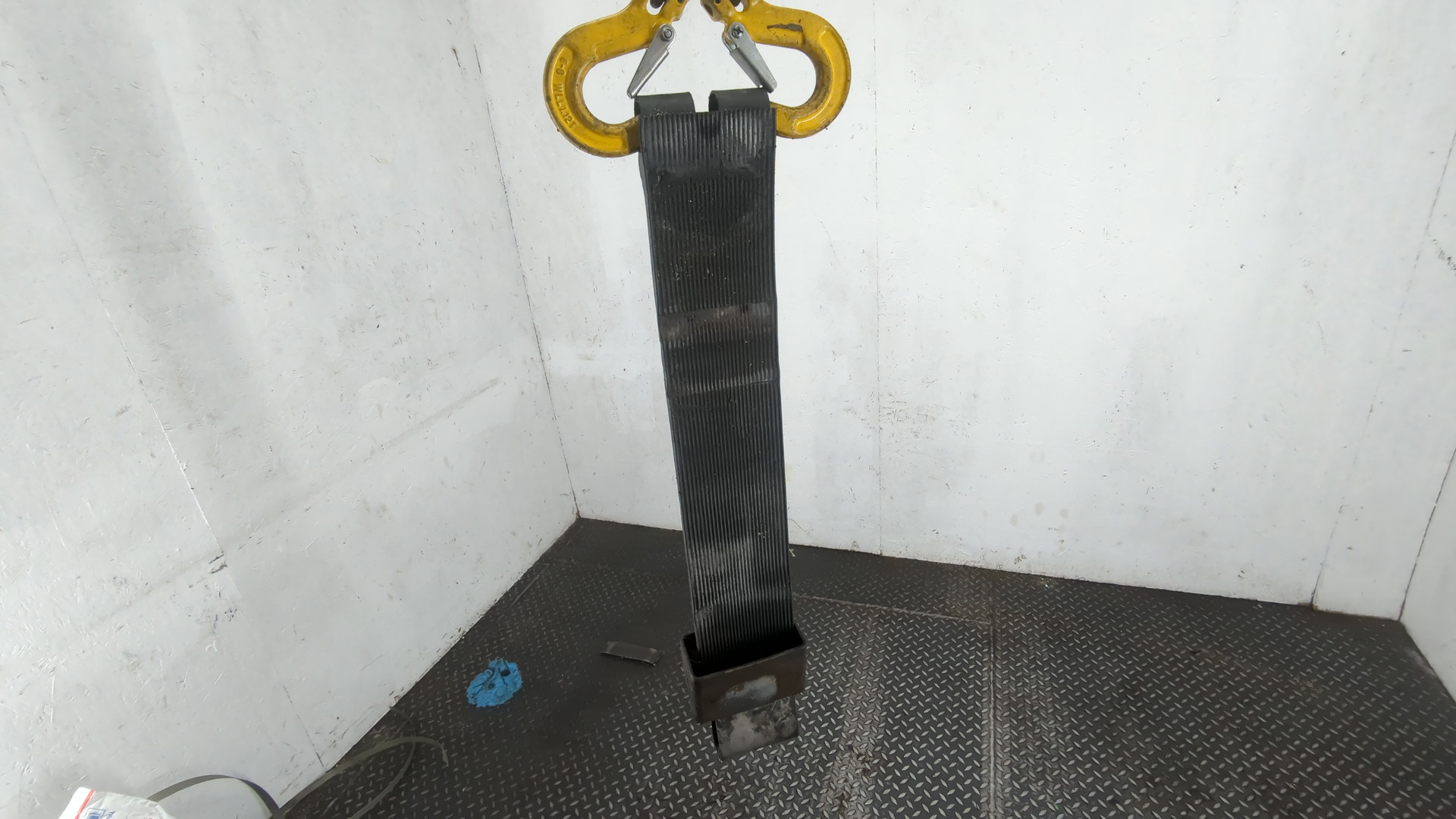 Лента крепления бензобака