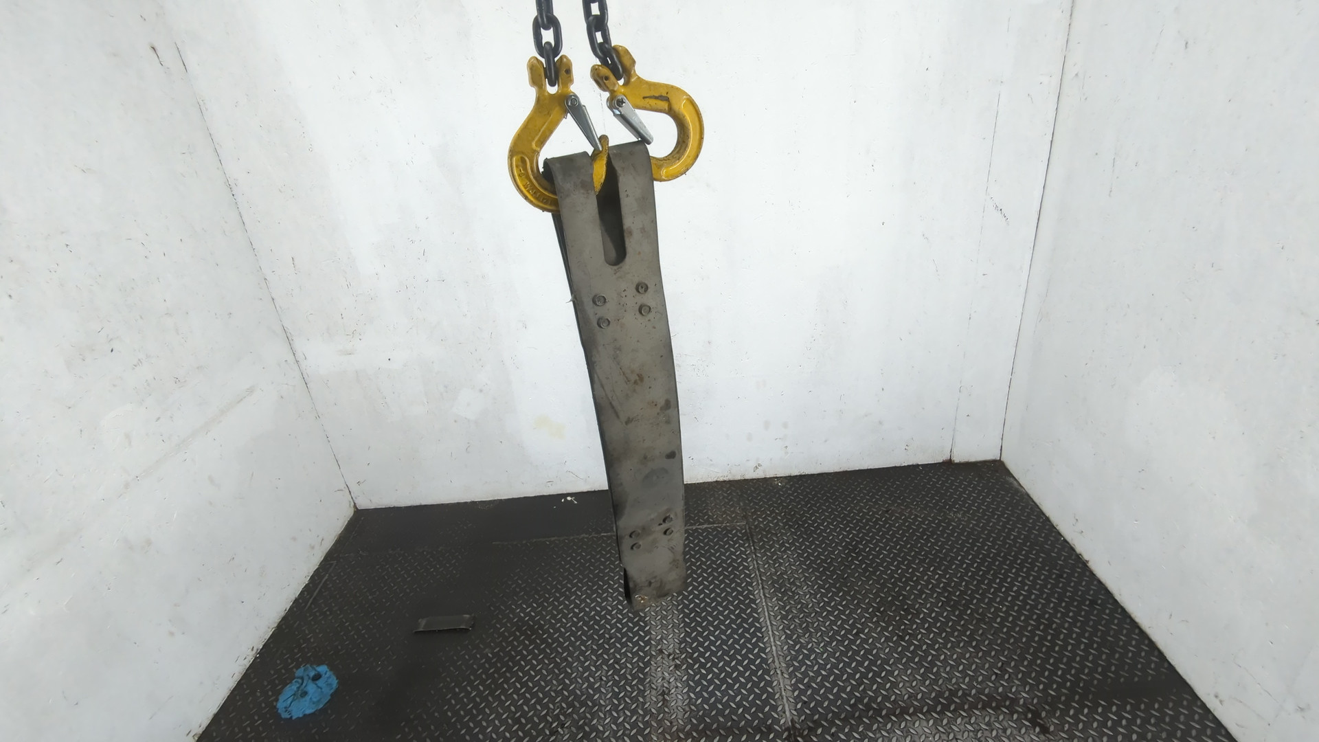 Лента крепления бензобака