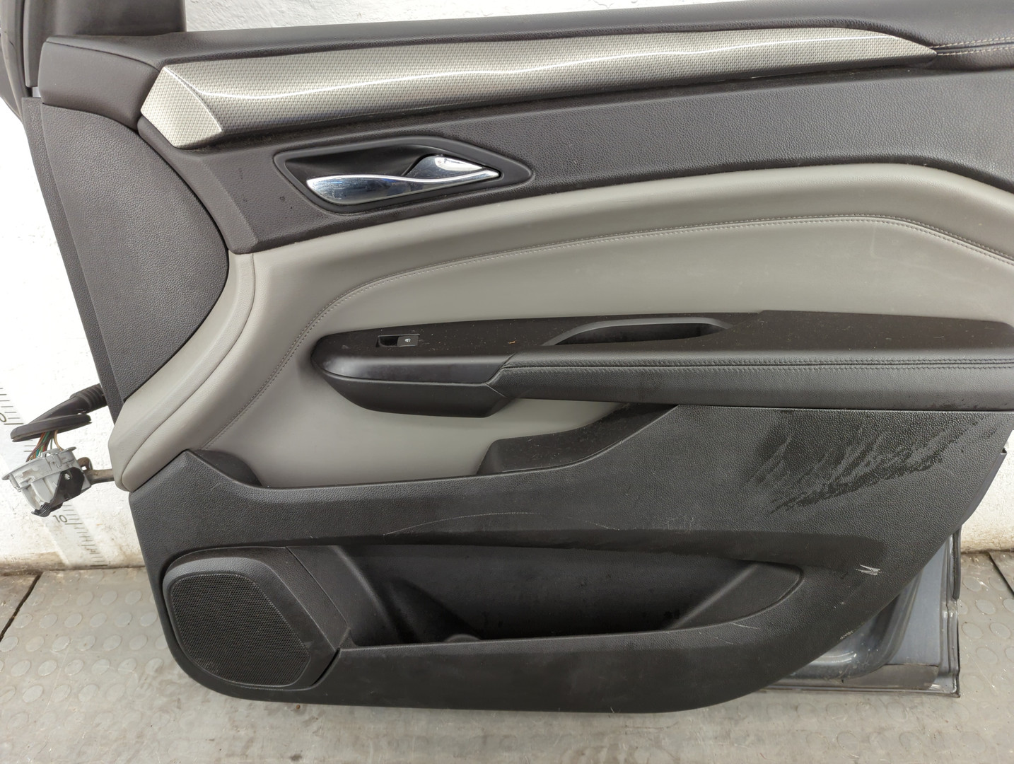 Дверь передняя правая