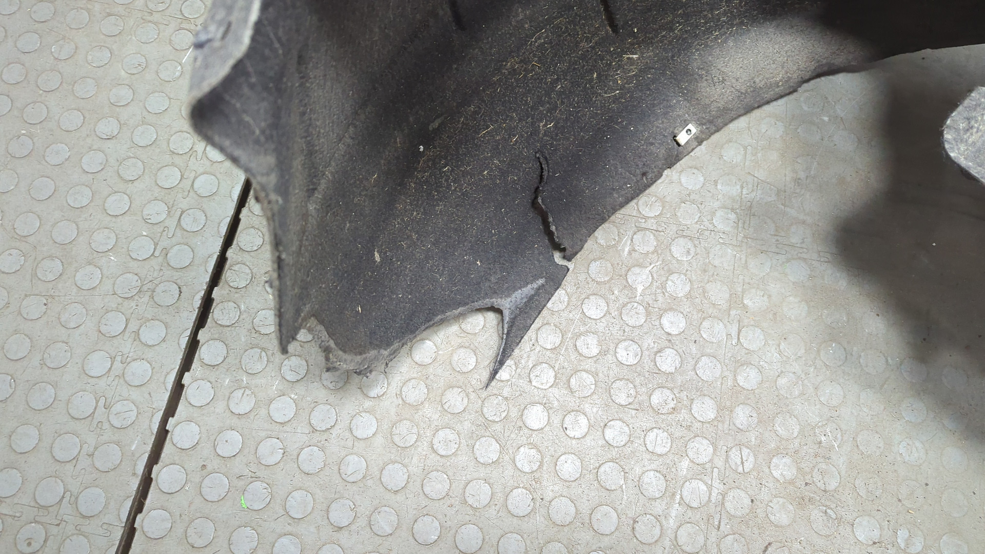 Локер передний правый