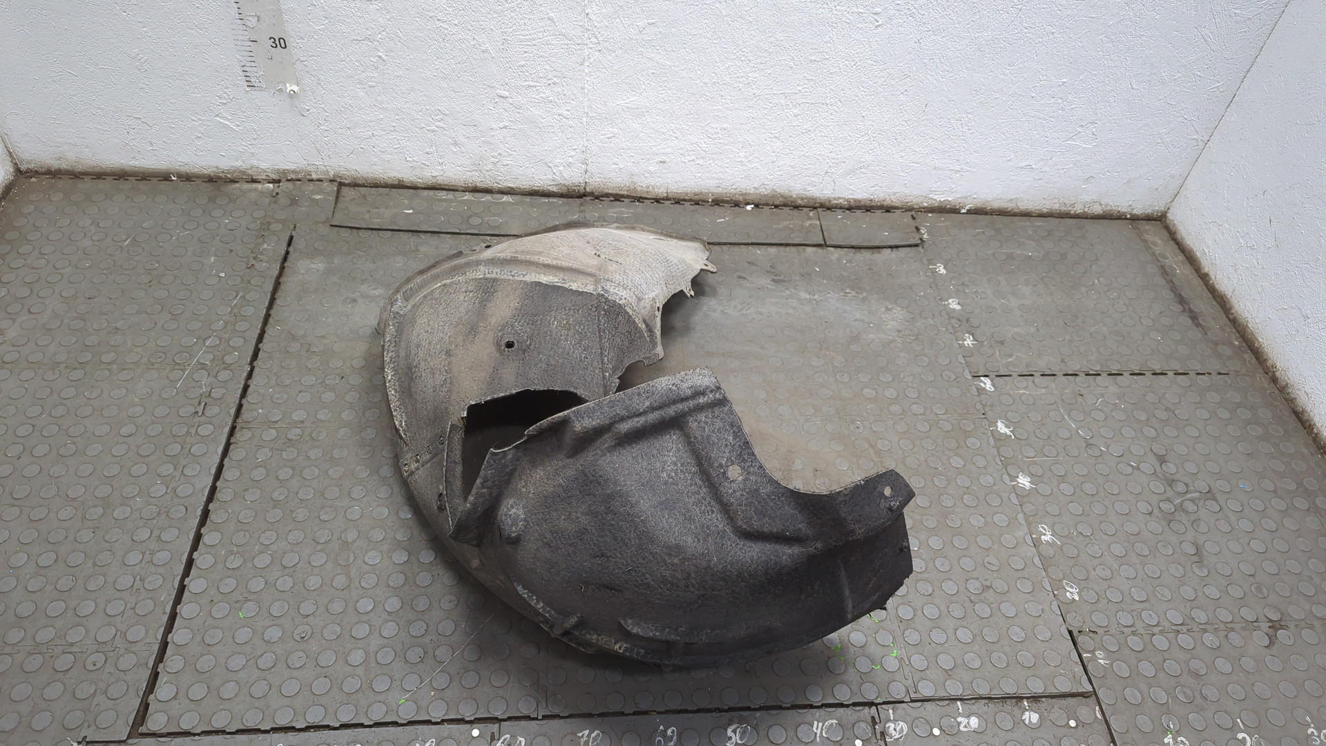 Локер передний правый