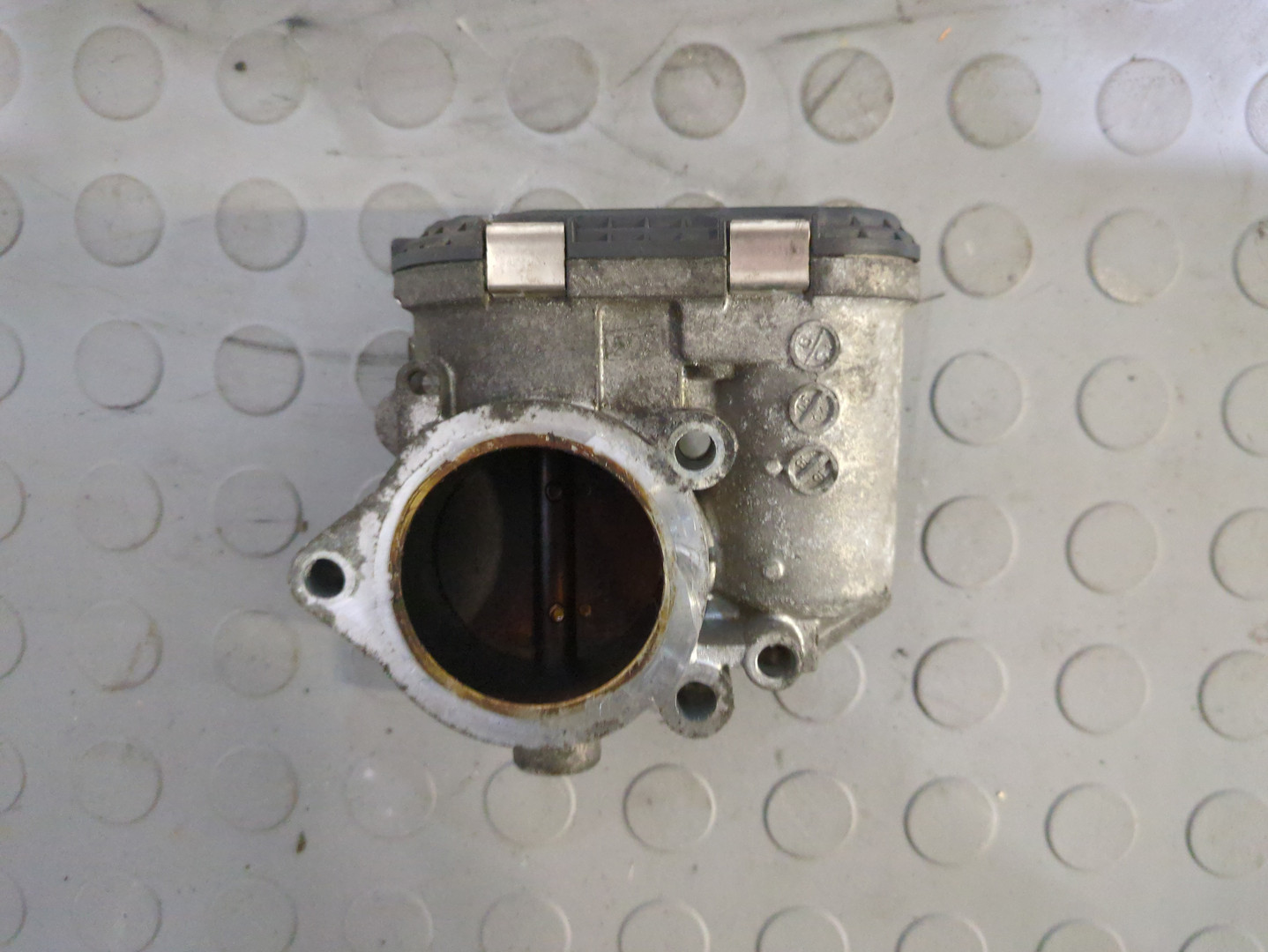 Заслонка дроссельная электрическая