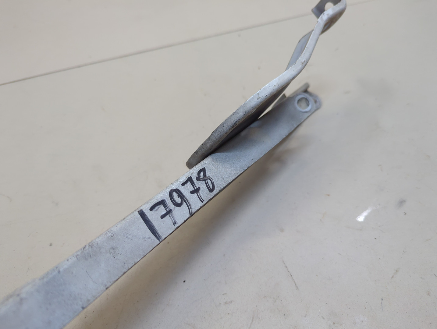 Кронштейн (сопут. товар)