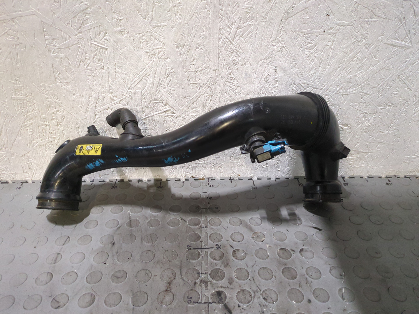 Патрубок воздушного фильтра