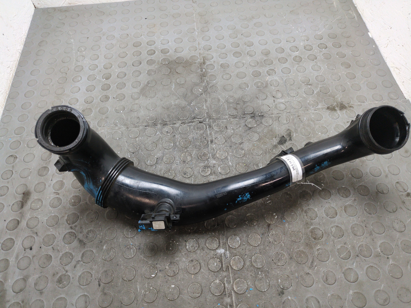 Патрубок воздушного фильтра