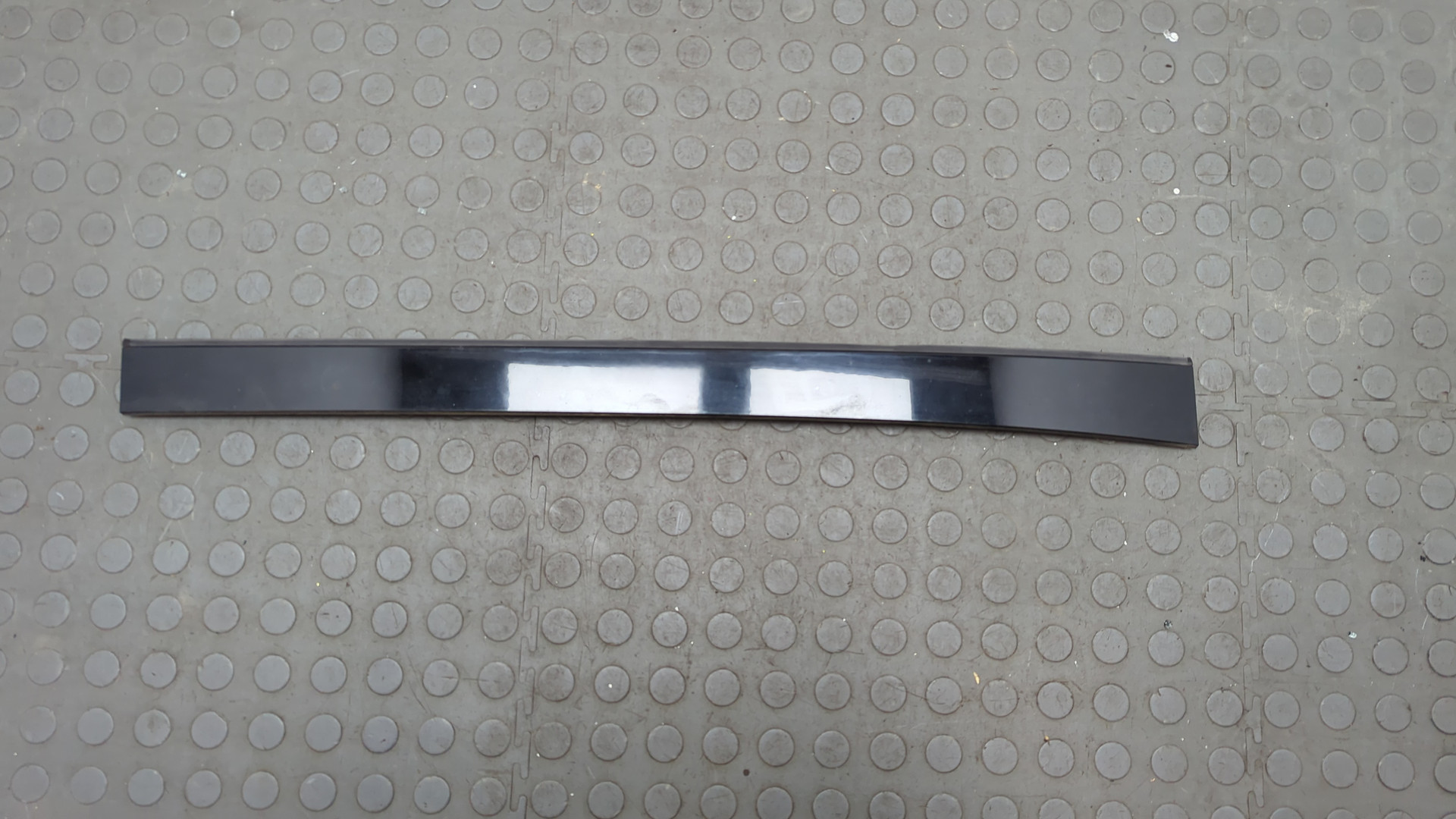 Молдинг крыши правый